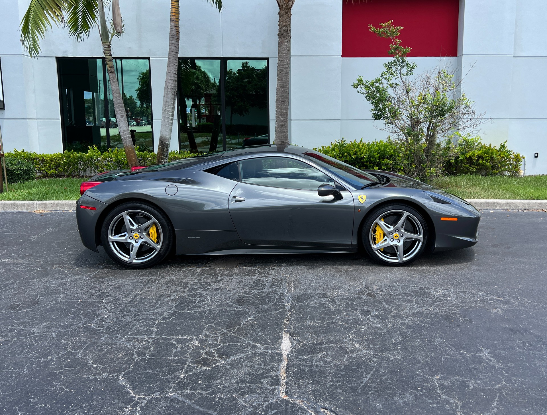 Used-2011-Ferrari-458-Italia