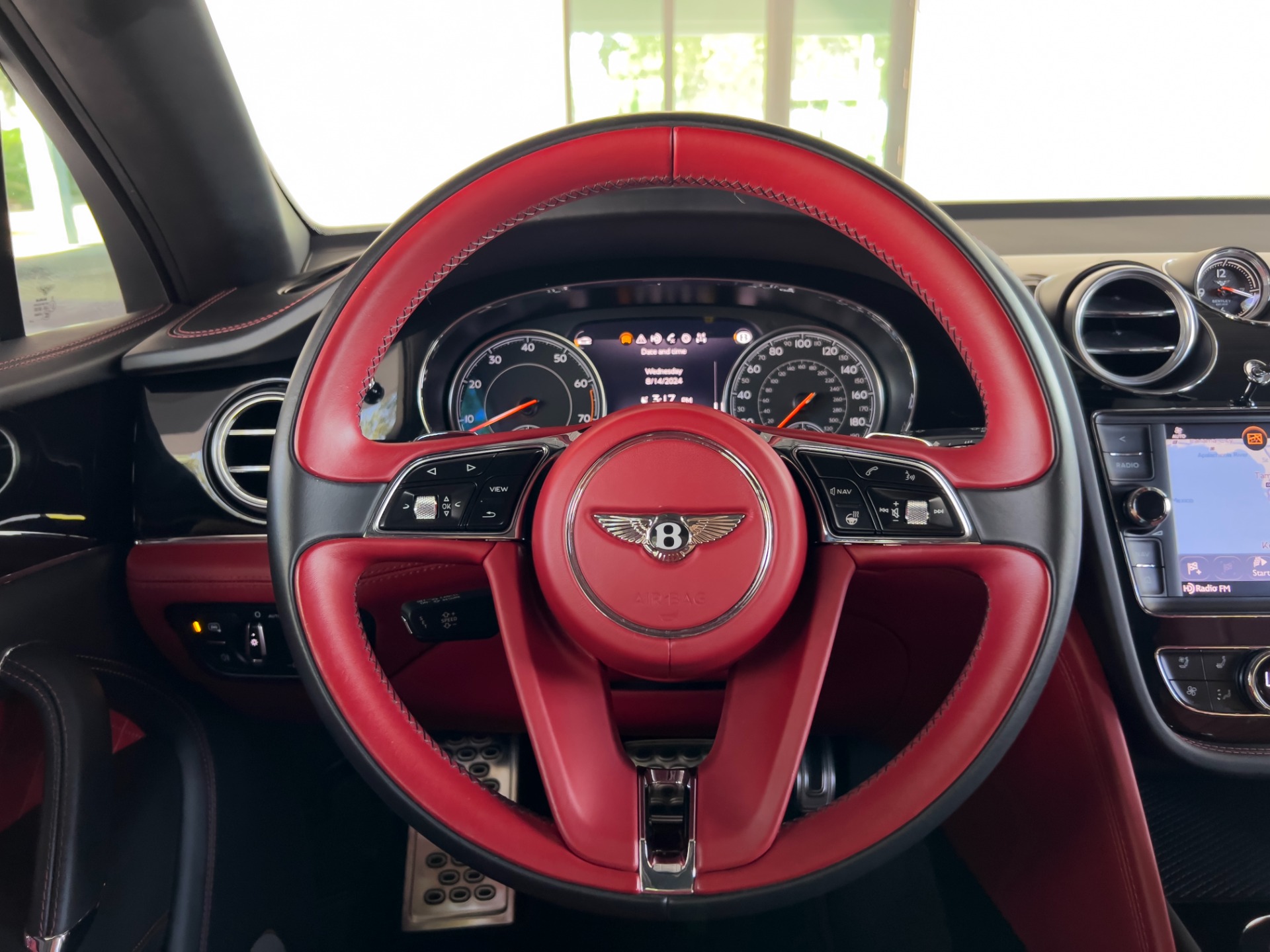 Used-2018-Bentley-Bentayga-W12-Signature-Edition