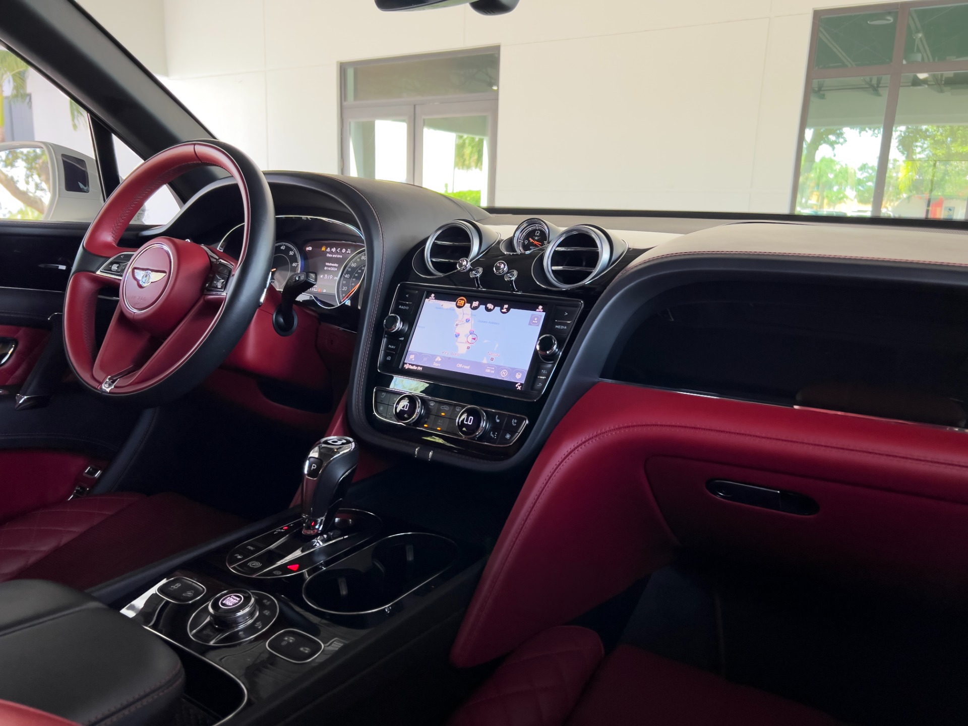 Used-2018-Bentley-Bentayga-W12-Signature-Edition