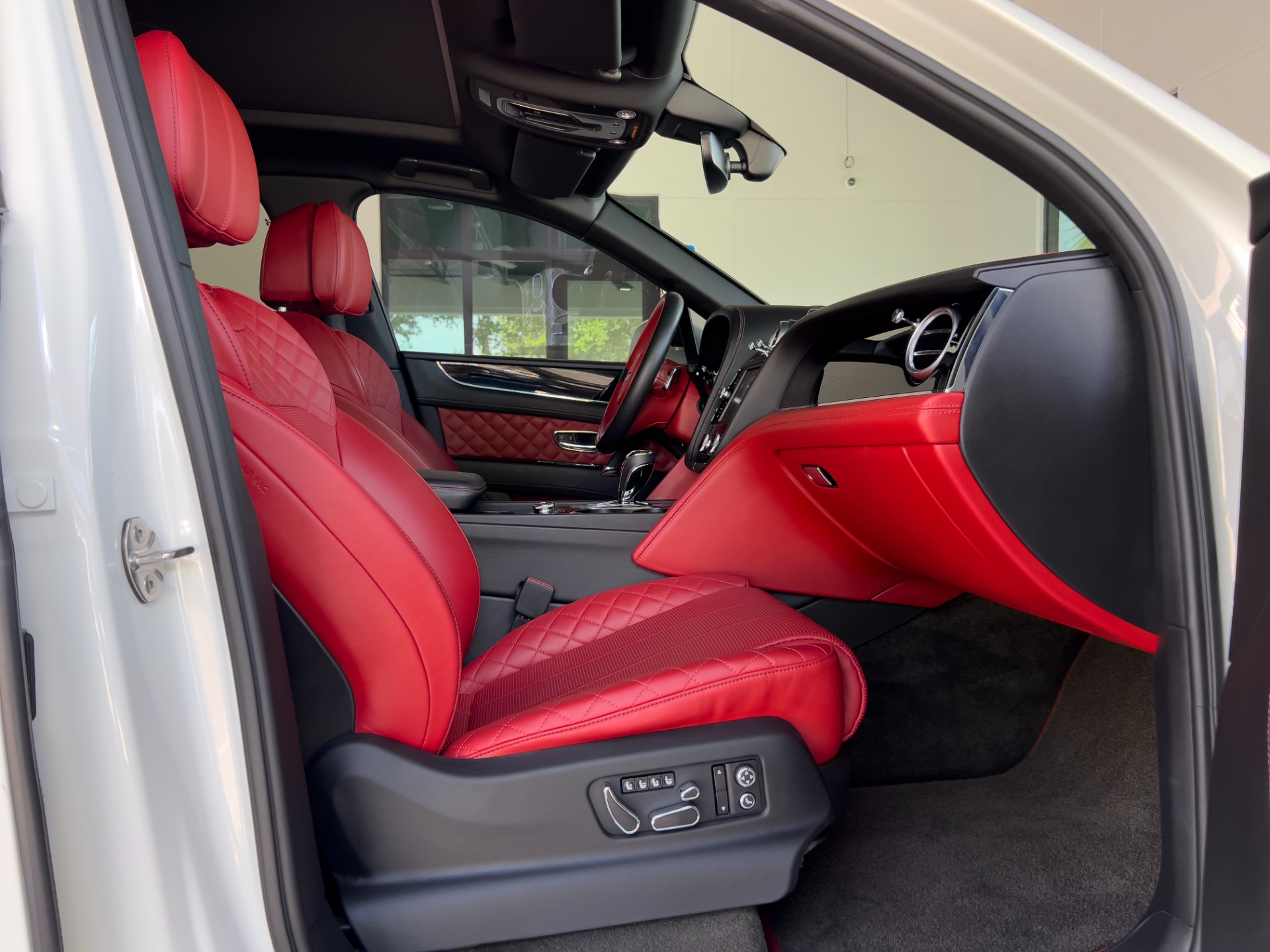 Used-2018-Bentley-Bentayga-W12-Signature-Edition