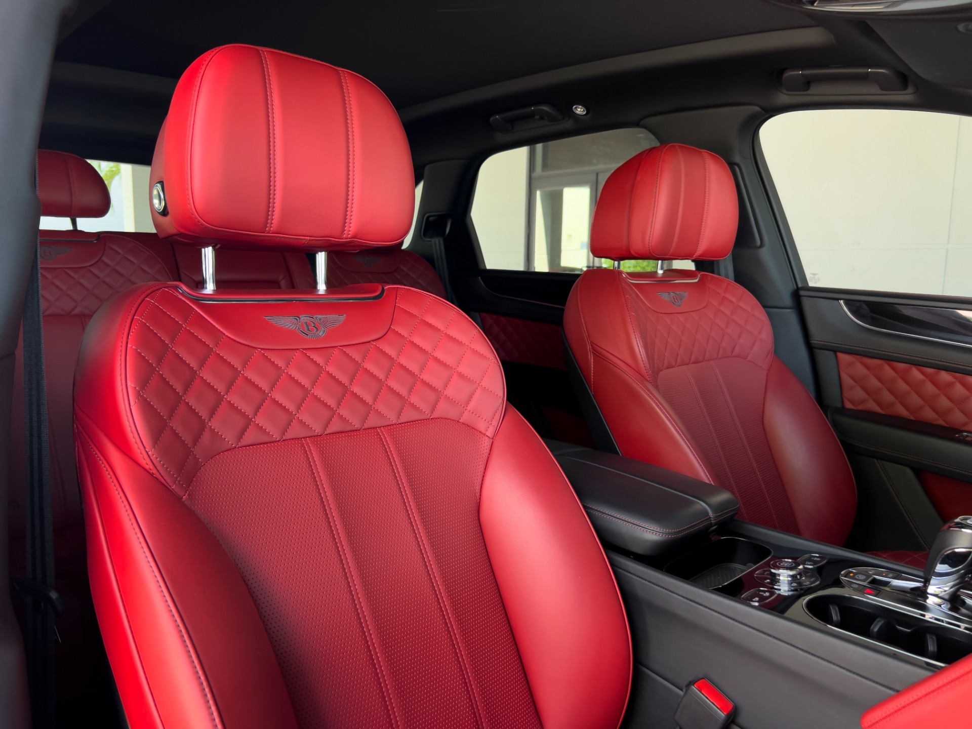 Used-2018-Bentley-Bentayga-W12-Signature-Edition