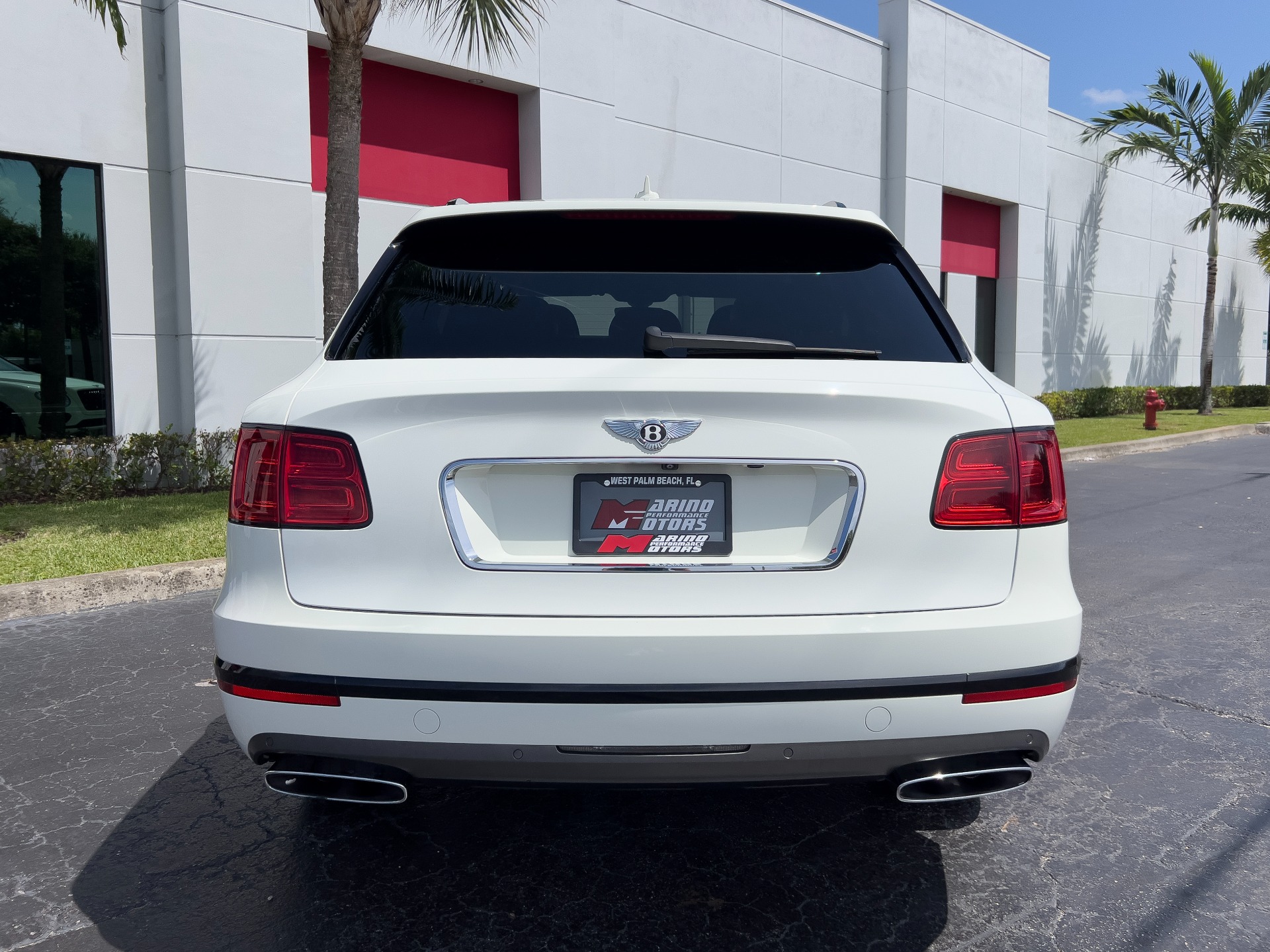 Used-2018-Bentley-Bentayga-W12-Signature-Edition