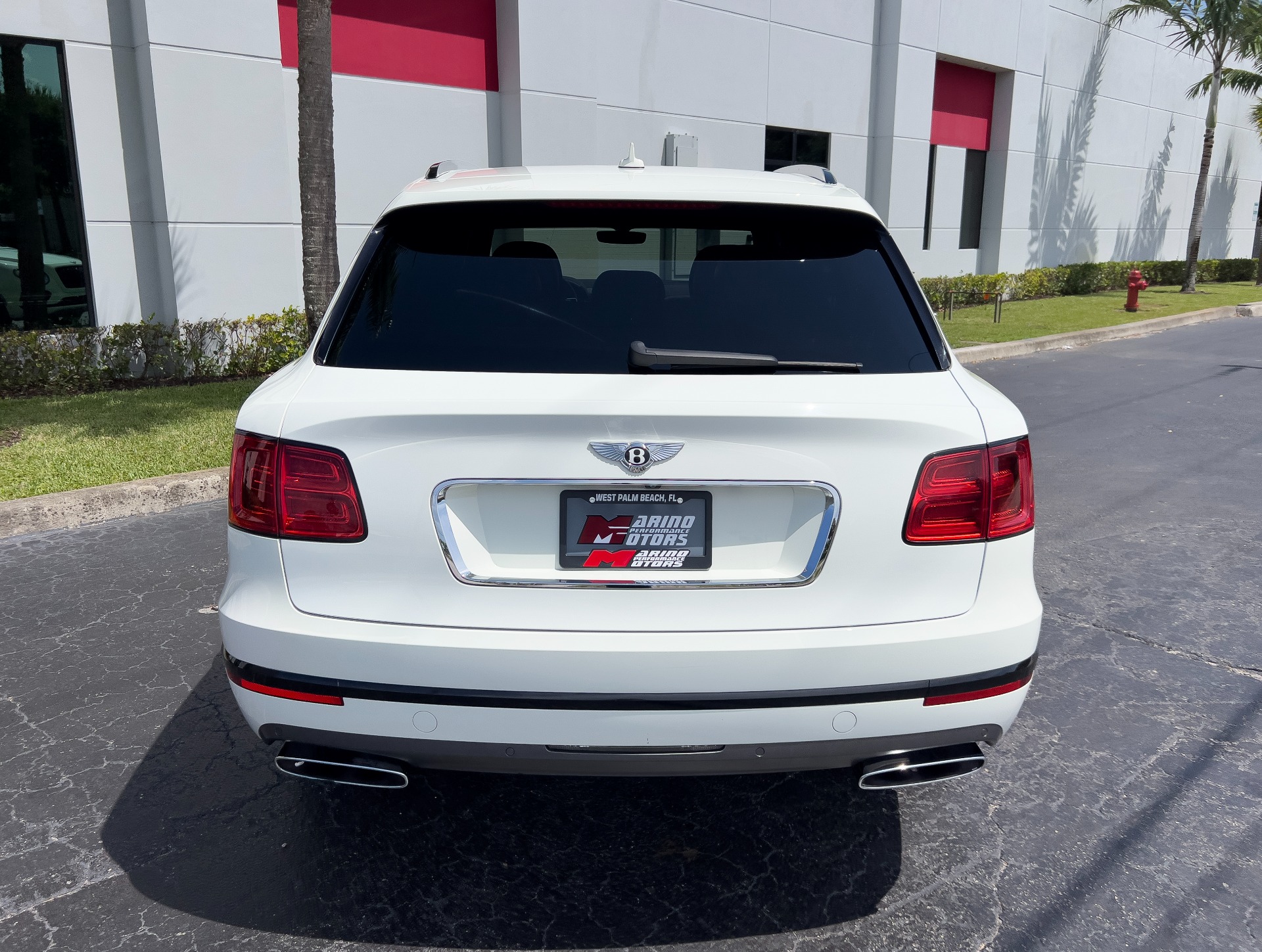 Used-2018-Bentley-Bentayga-W12-Signature-Edition