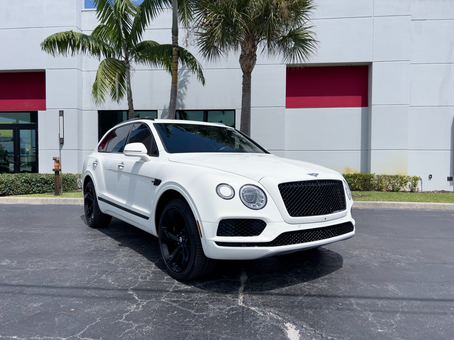 Used-2018-Bentley-Bentayga-W12-Signature-Edition