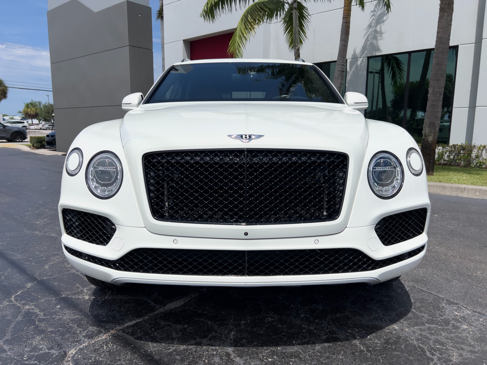 Used-2018-Bentley-Bentayga-W12-Signature-Edition