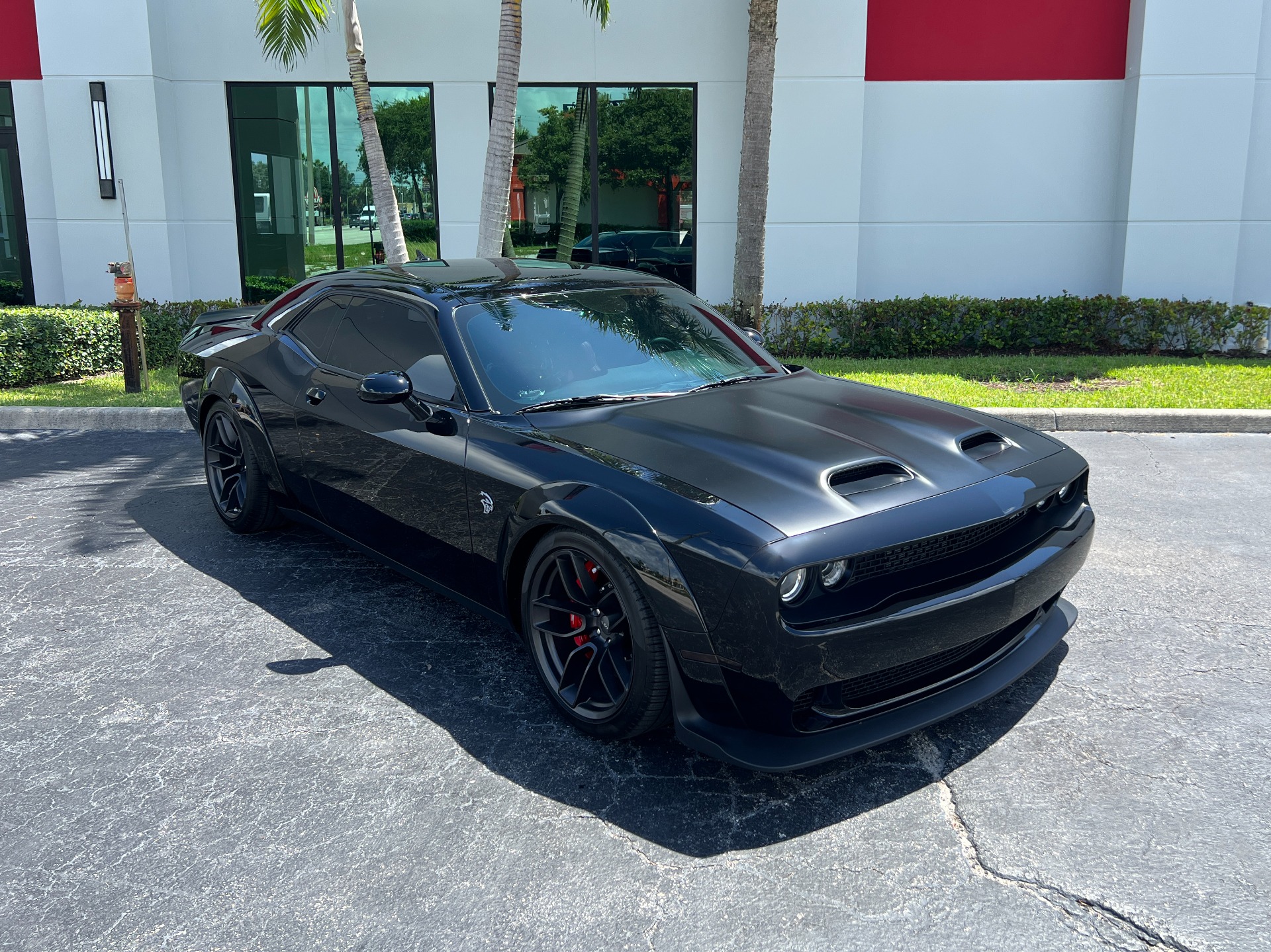 Used-2023-Dodge-Challenger-SRT-Hellcat-Jailbreak