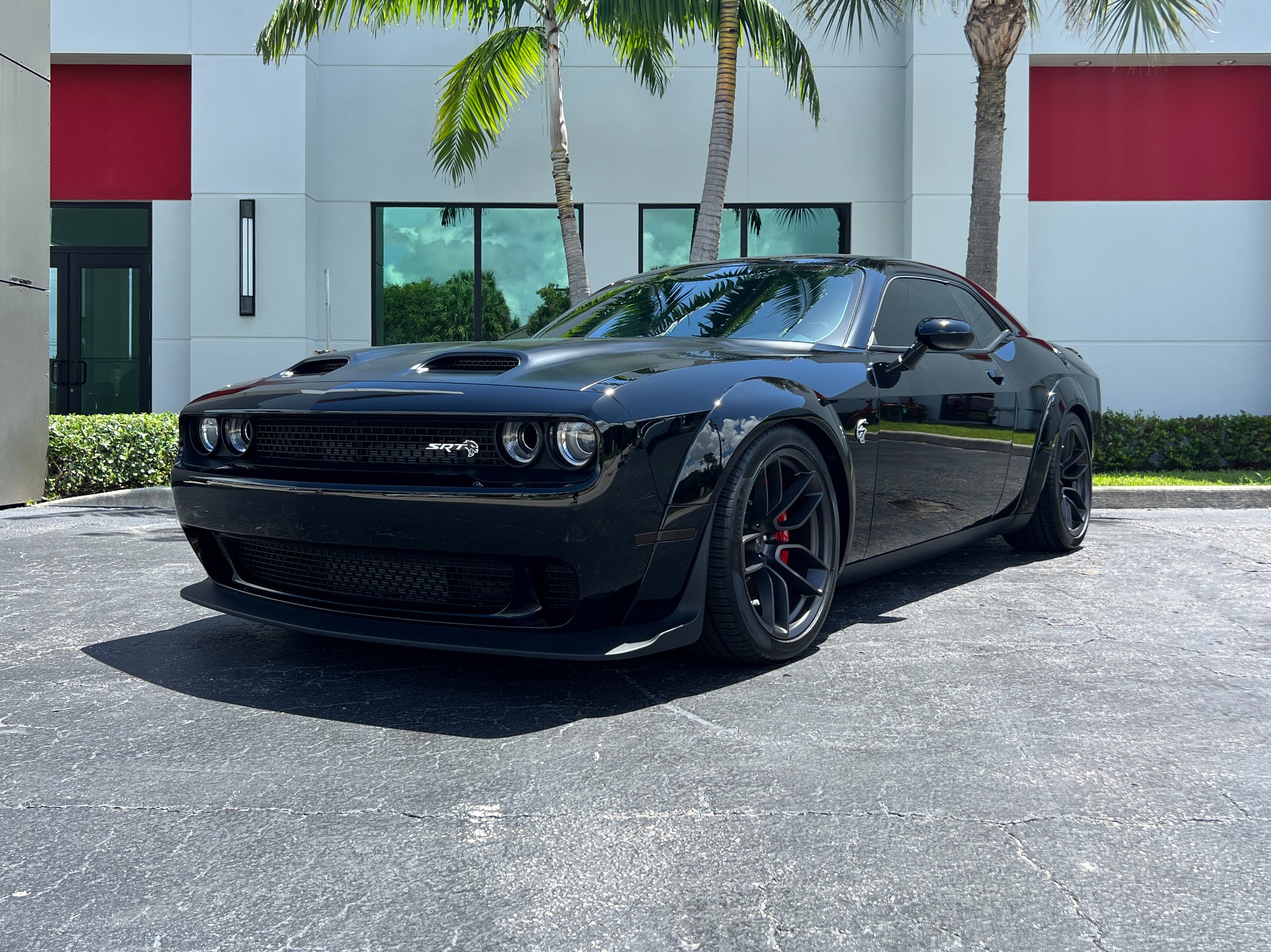 Used-2023-Dodge-Challenger-SRT-Hellcat-Jailbreak