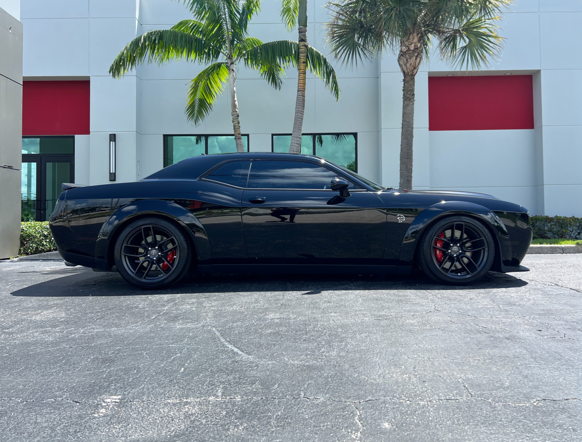 Used-2023-Dodge-Challenger-SRT-Hellcat-Jailbreak