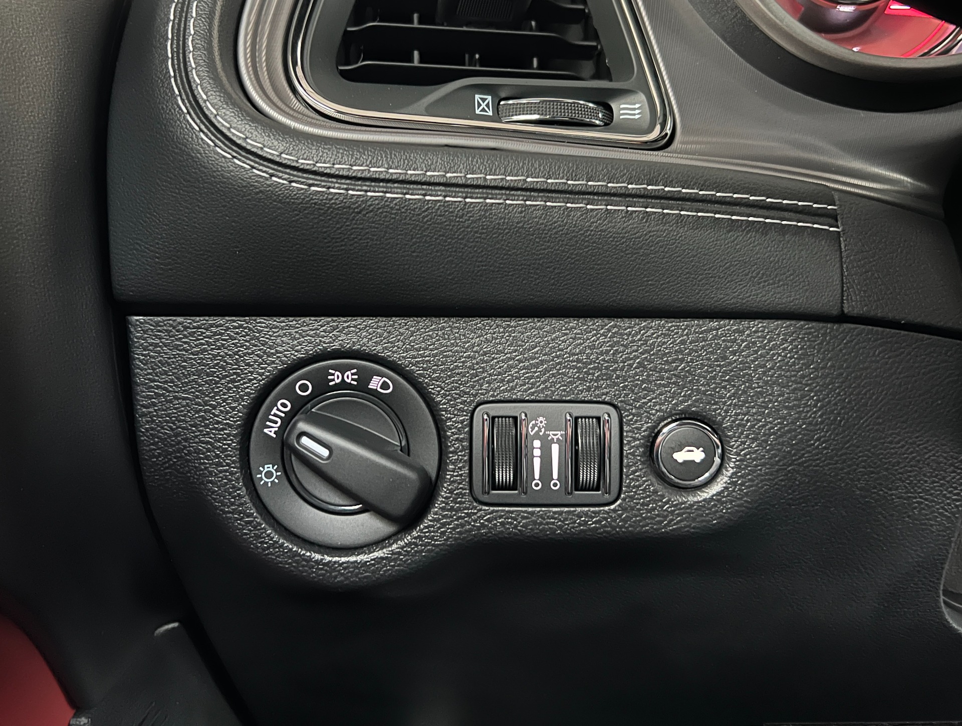 Used-2023-Dodge-Challenger-SRT-Hellcat-Jailbreak
