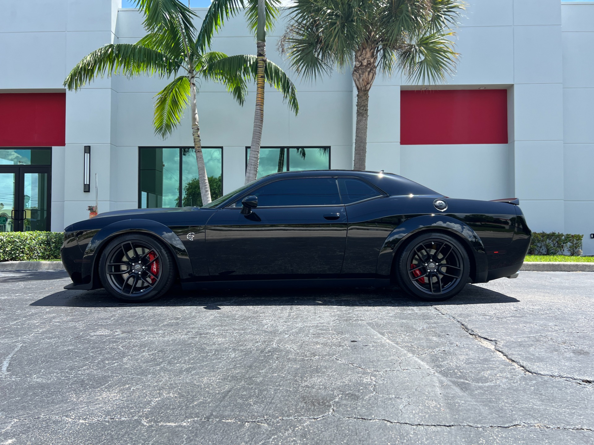 Used-2023-Dodge-Challenger-SRT-Hellcat-Jailbreak