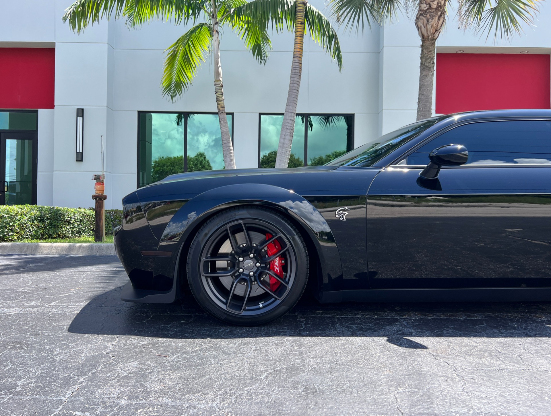 Used-2023-Dodge-Challenger-SRT-Hellcat-Jailbreak