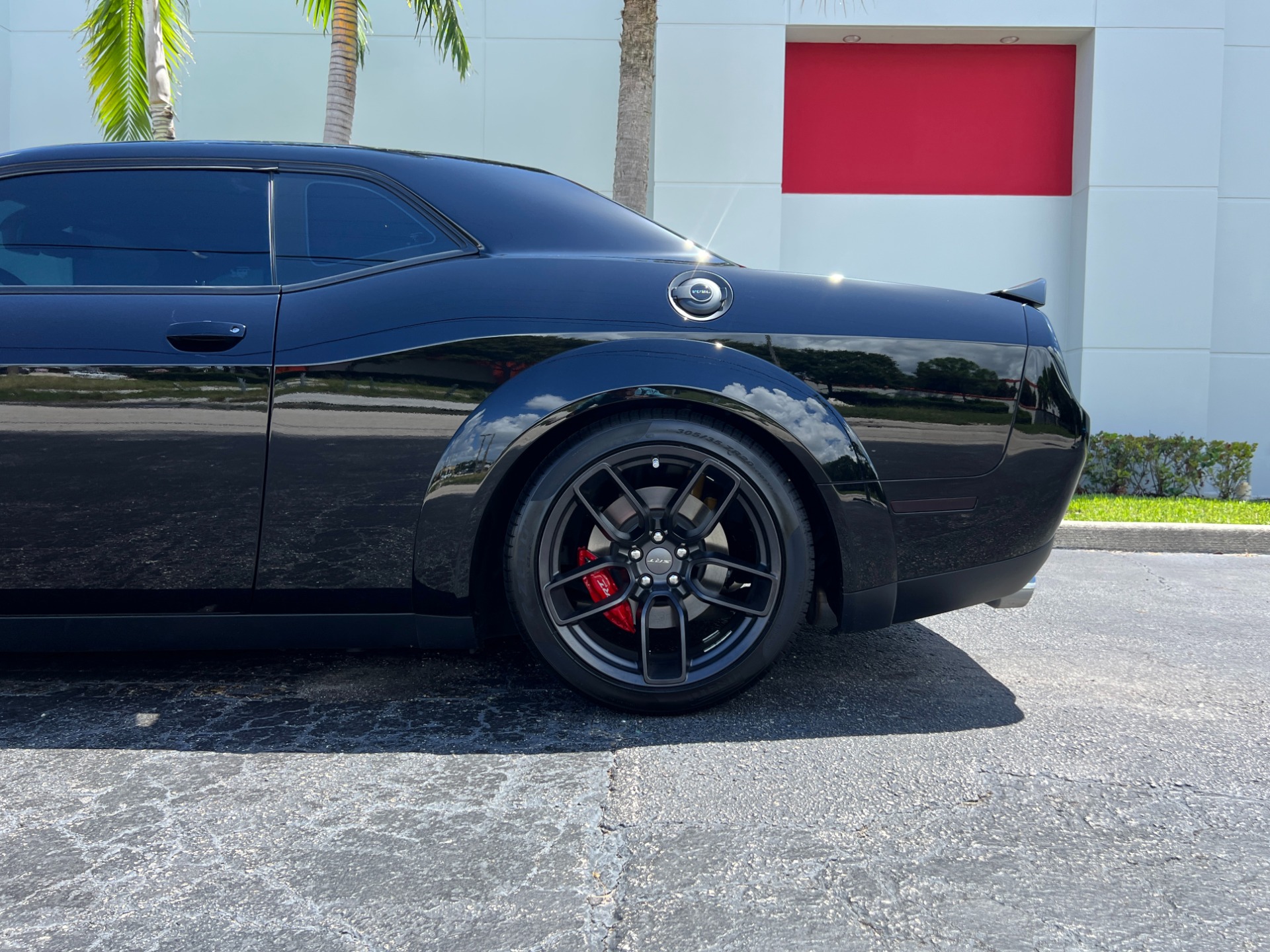 Used-2023-Dodge-Challenger-SRT-Hellcat-Jailbreak