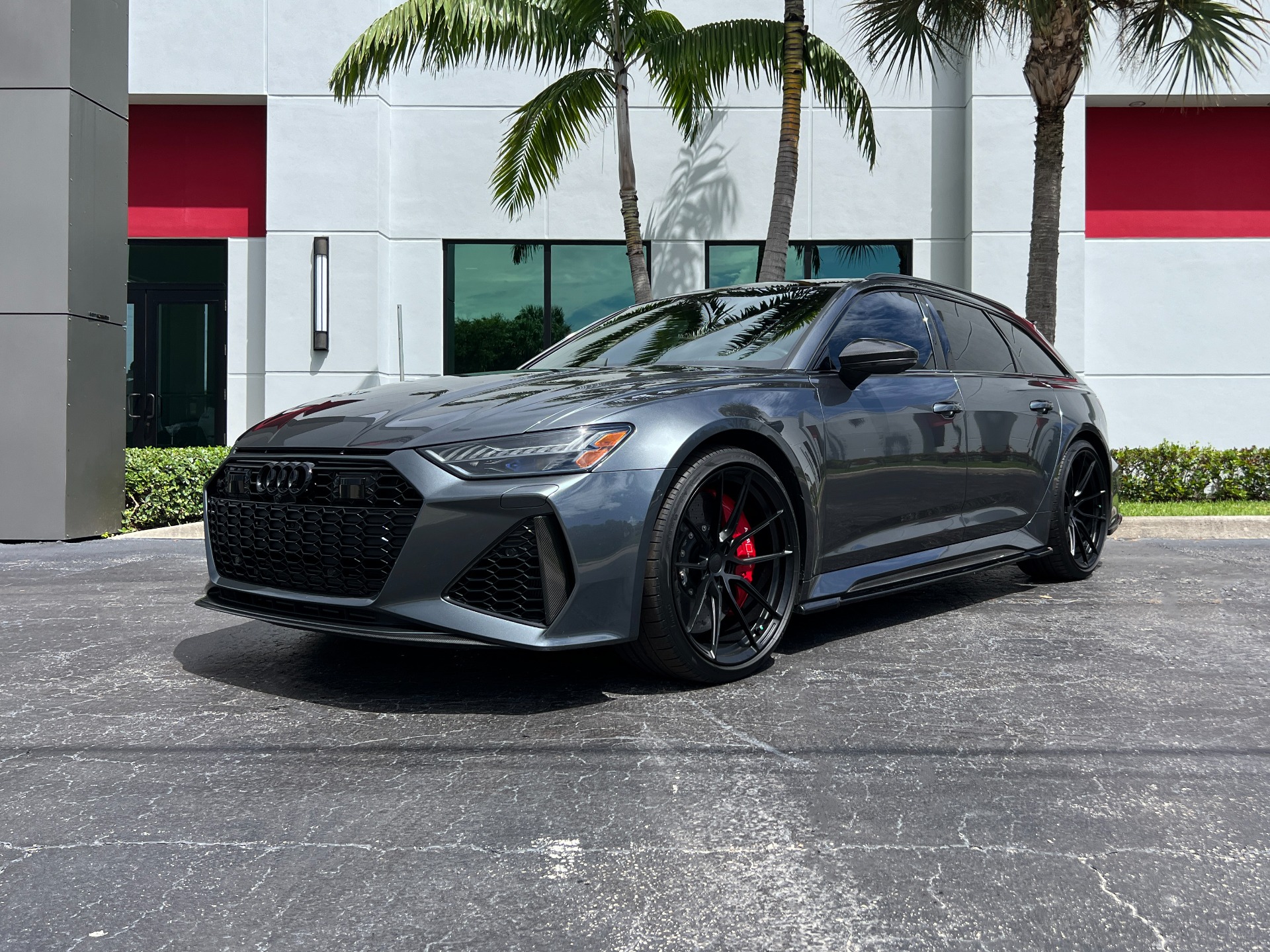 Used-2021-Audi-RS-6-Avant-40T-quattro-Avant
