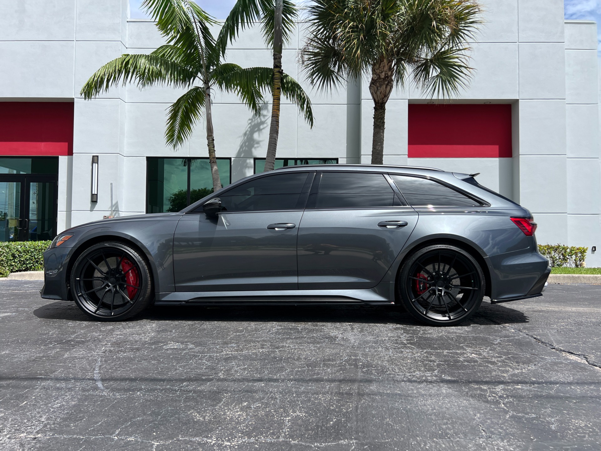 Used-2021-Audi-RS-6-Avant-40T-quattro-Avant