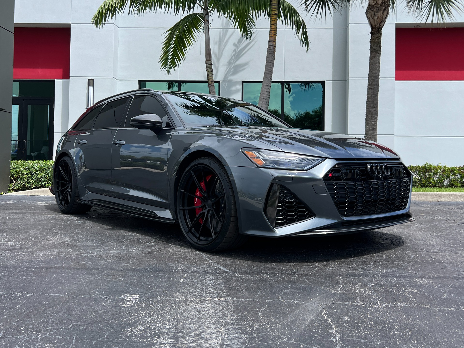 Used-2021-Audi-RS-6-Avant-40T-quattro-Avant