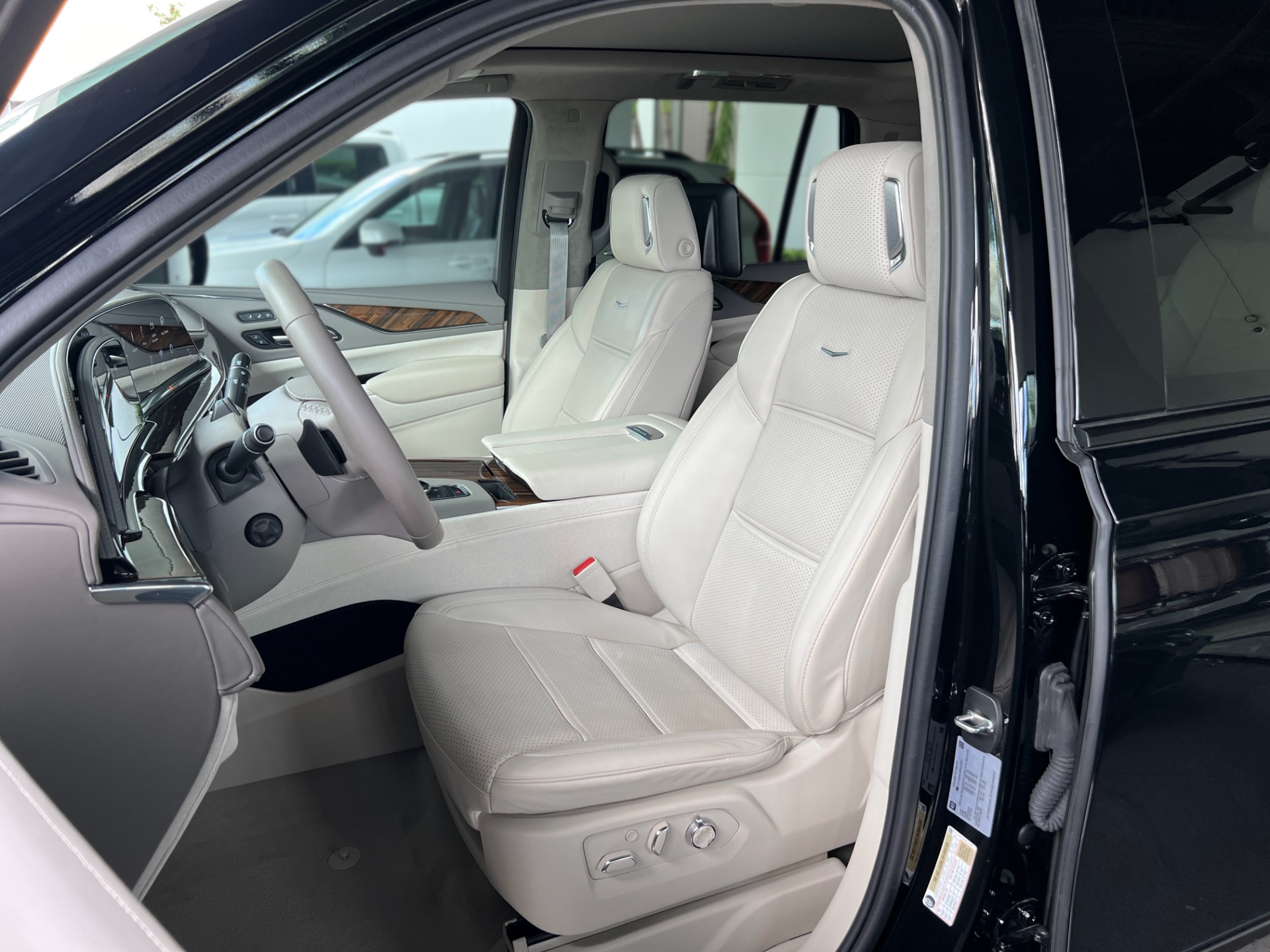 Used-2024-Cadillac-Escalade-Sport-Platinum