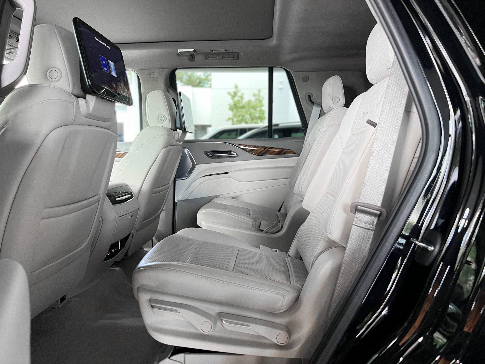 Used-2024-Cadillac-Escalade-Sport-Platinum