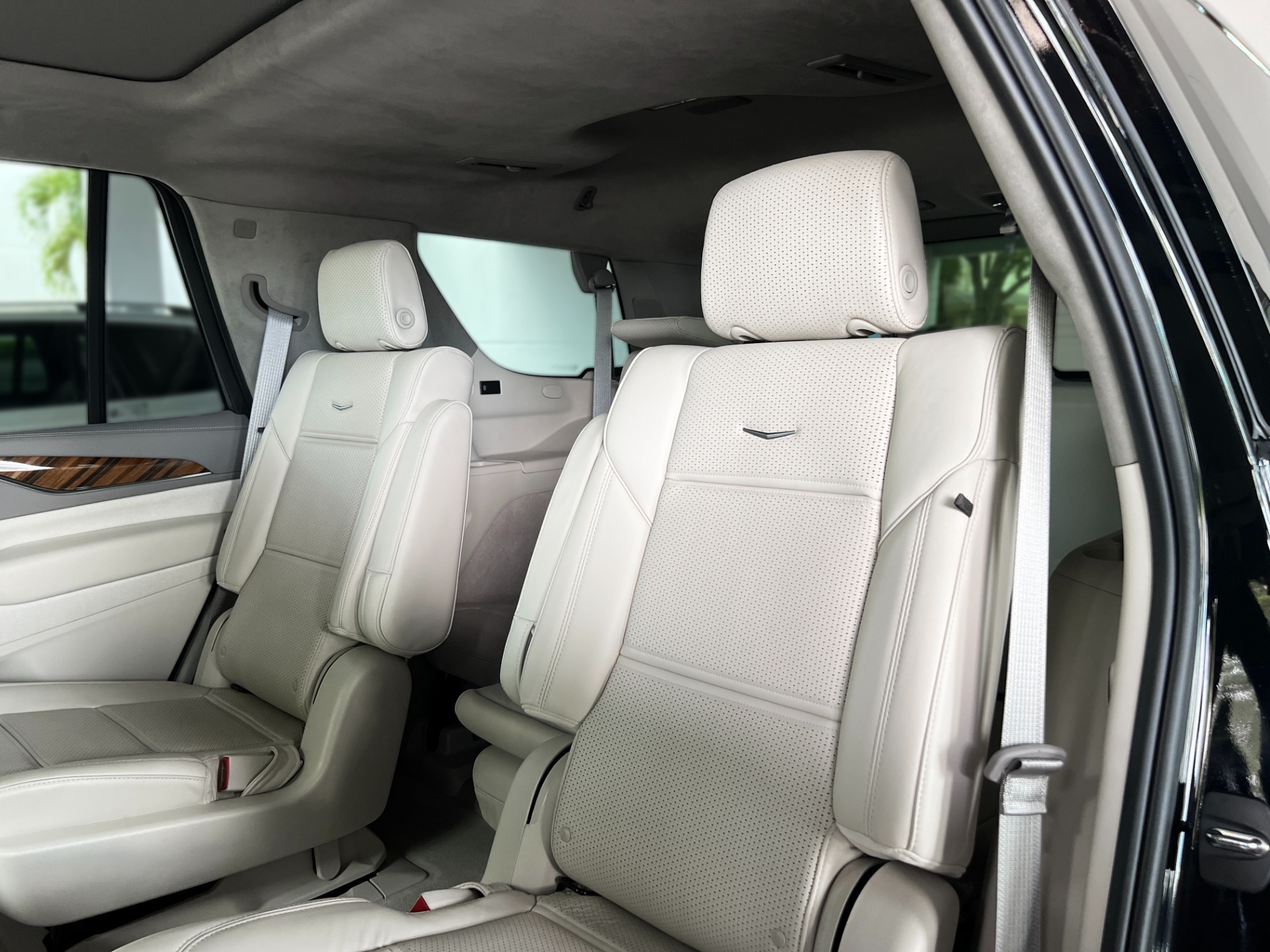 Used-2024-Cadillac-Escalade-Sport-Platinum