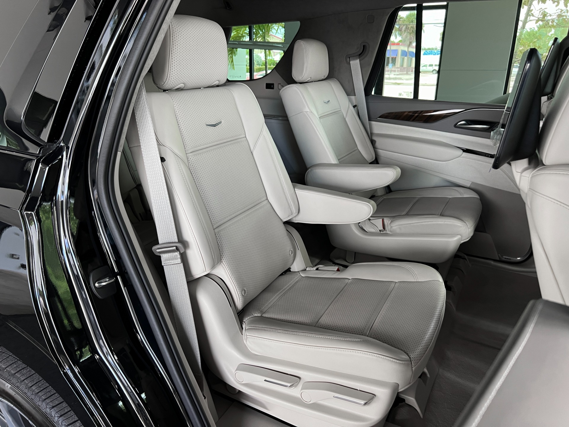 Used-2024-Cadillac-Escalade-Sport-Platinum