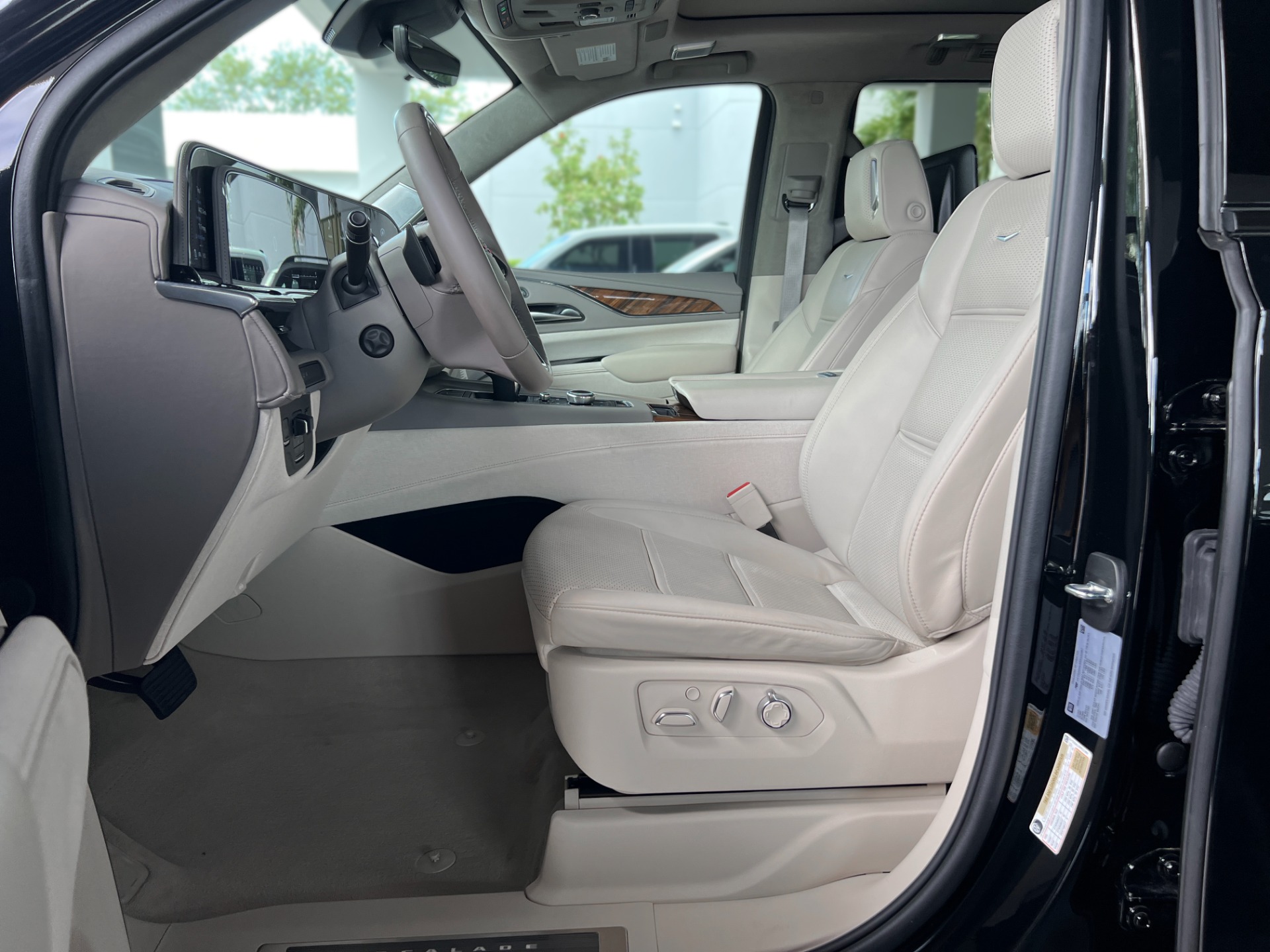 Used-2024-Cadillac-Escalade-Sport-Platinum