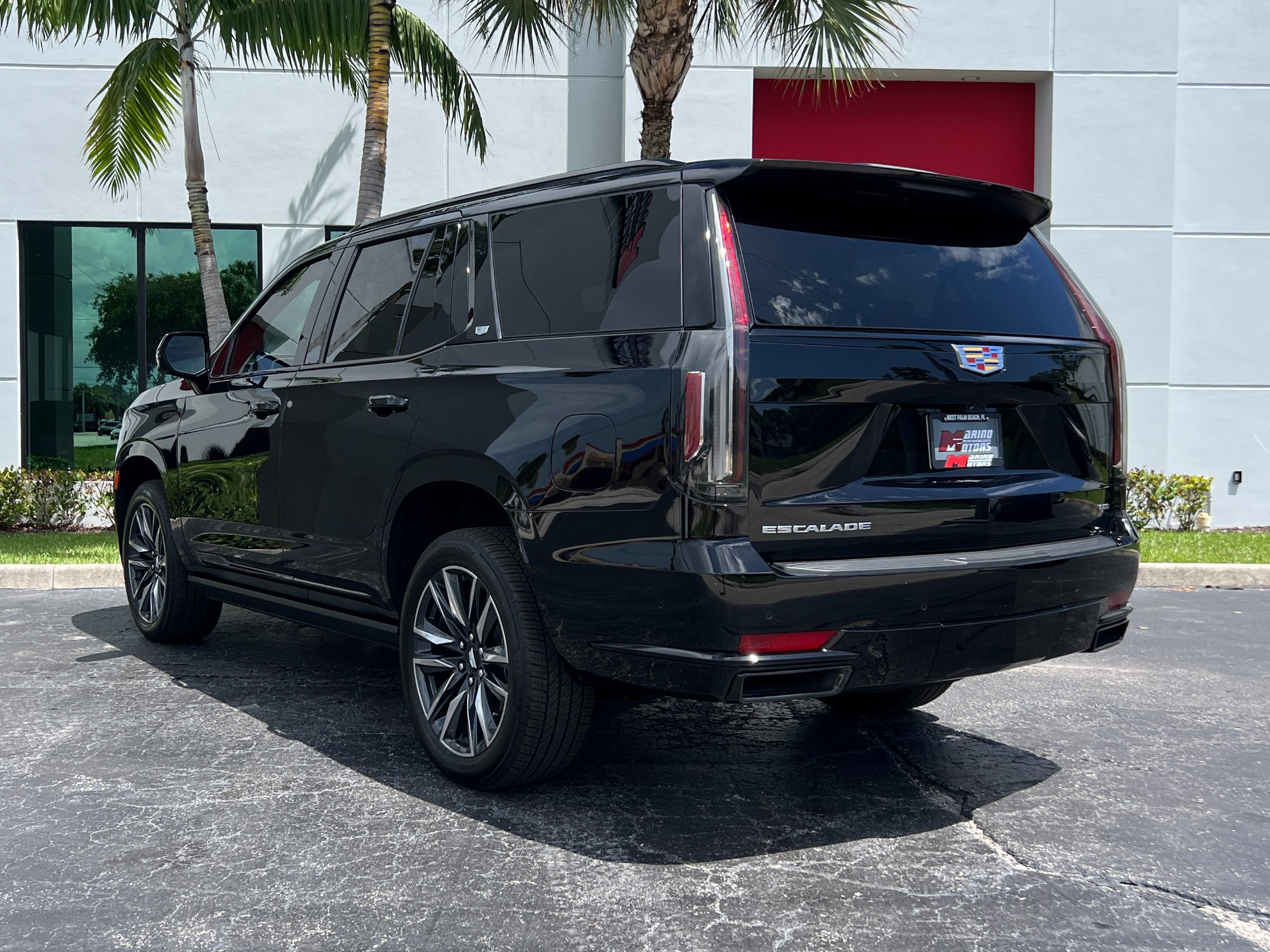 Used-2024-Cadillac-Escalade-Sport-Platinum