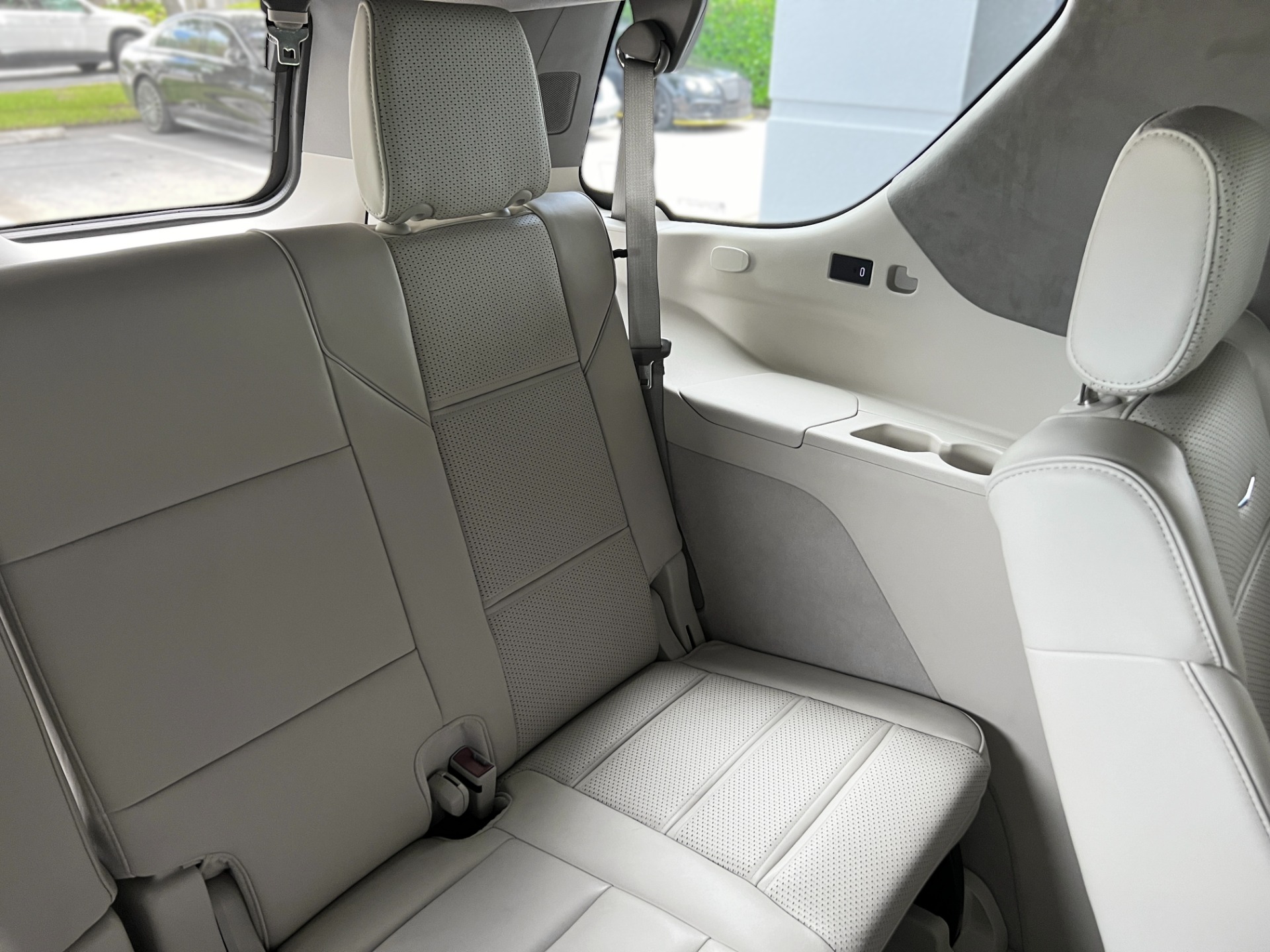 Used-2024-Cadillac-Escalade-Sport-Platinum