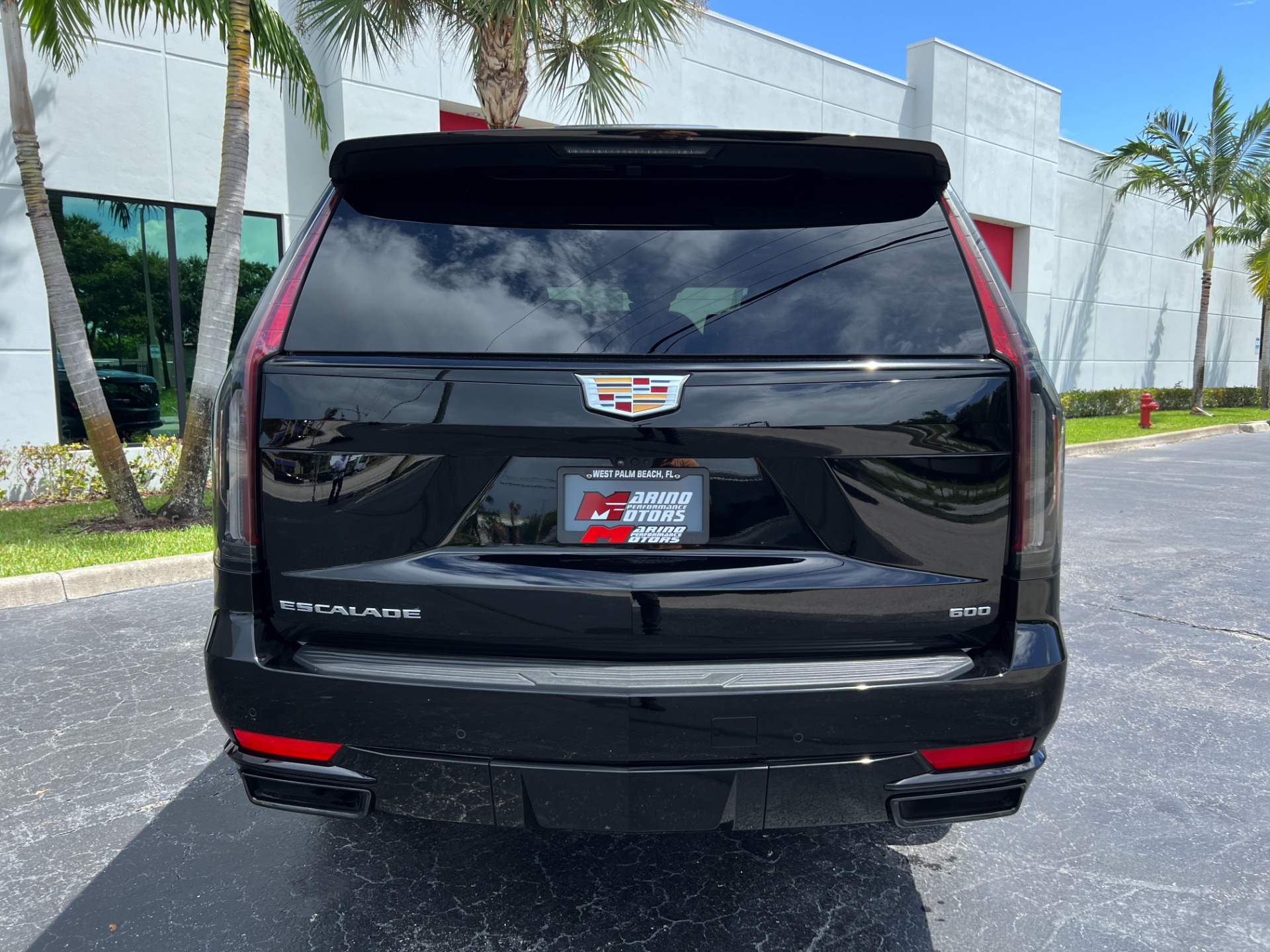 Used-2024-Cadillac-Escalade-Sport-Platinum
