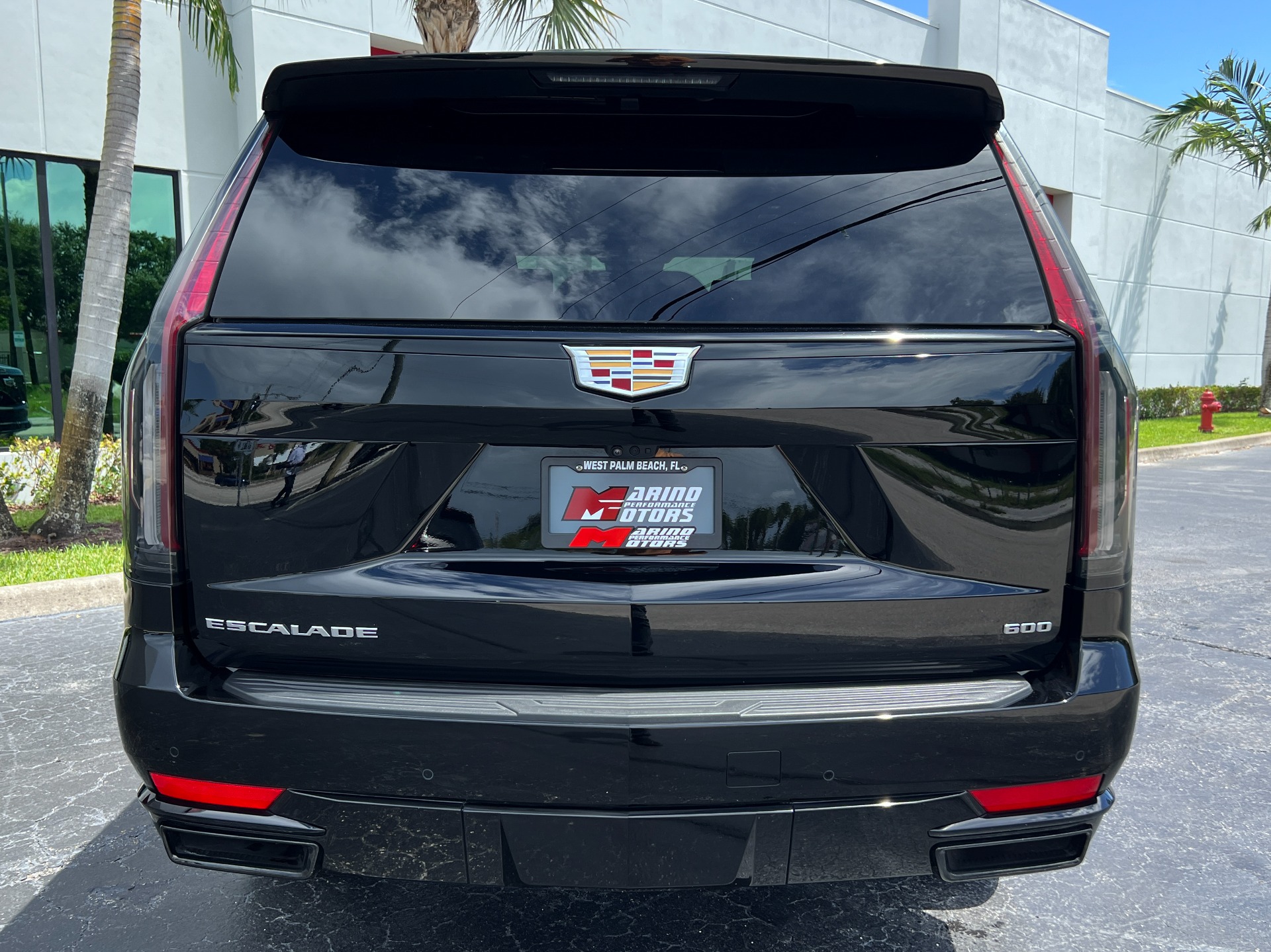 Used-2024-Cadillac-Escalade-Sport-Platinum