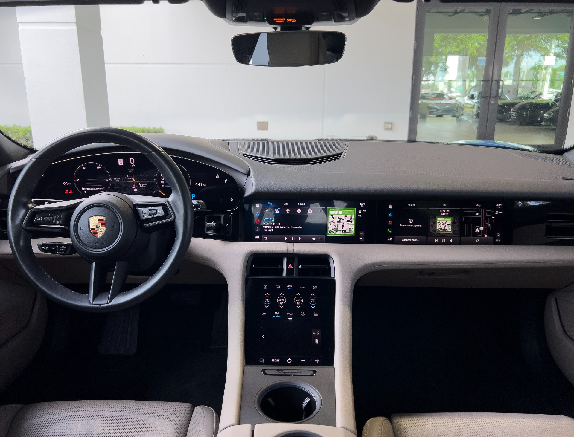 Used-2023-Porsche-Taycan