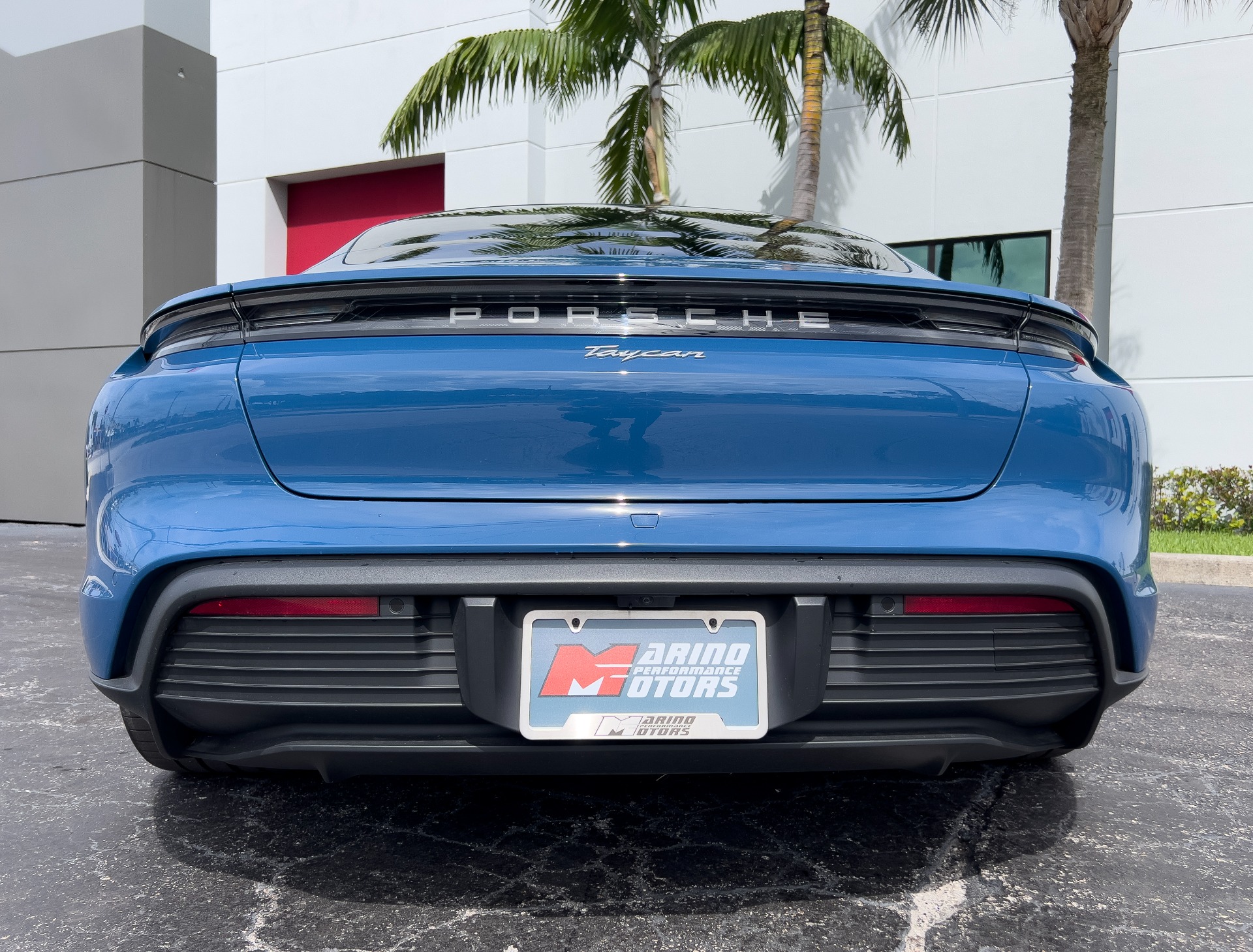 Used-2023-Porsche-Taycan