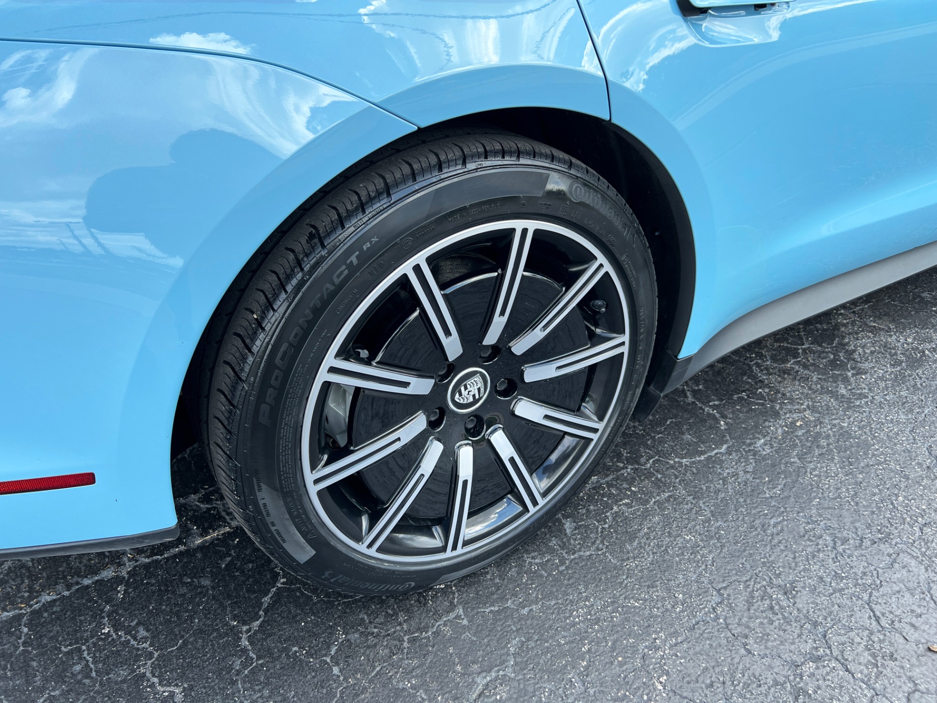 Used-2021-Porsche-Taycan