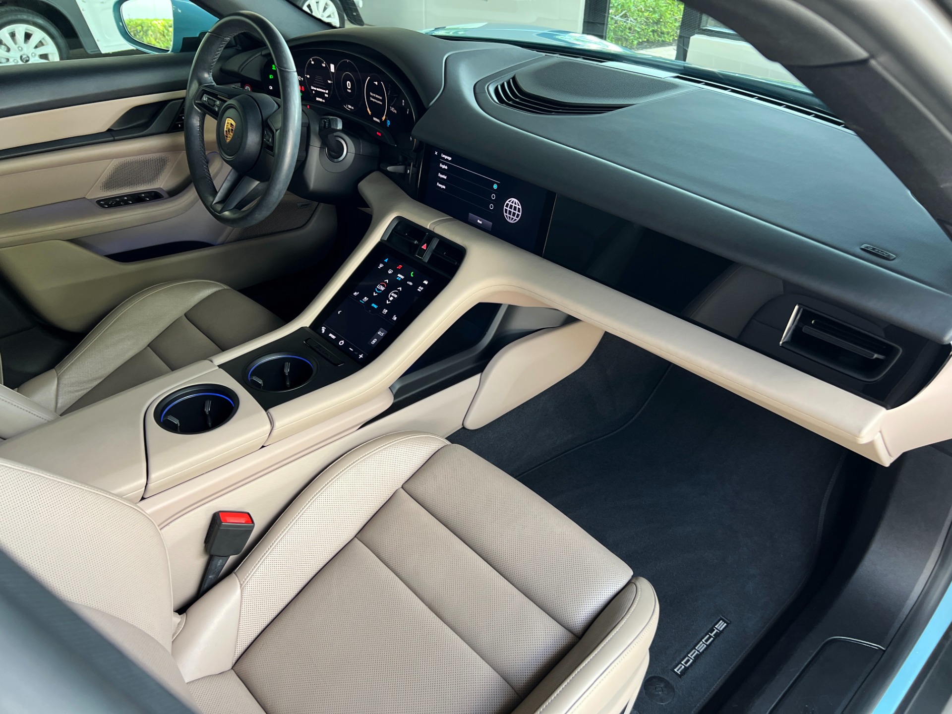 Used-2021-Porsche-Taycan