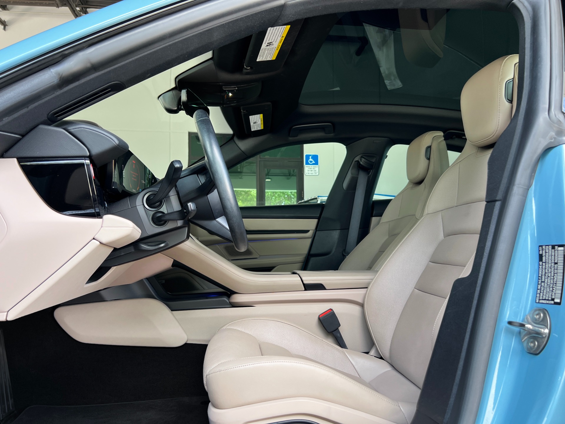 Used-2021-Porsche-Taycan