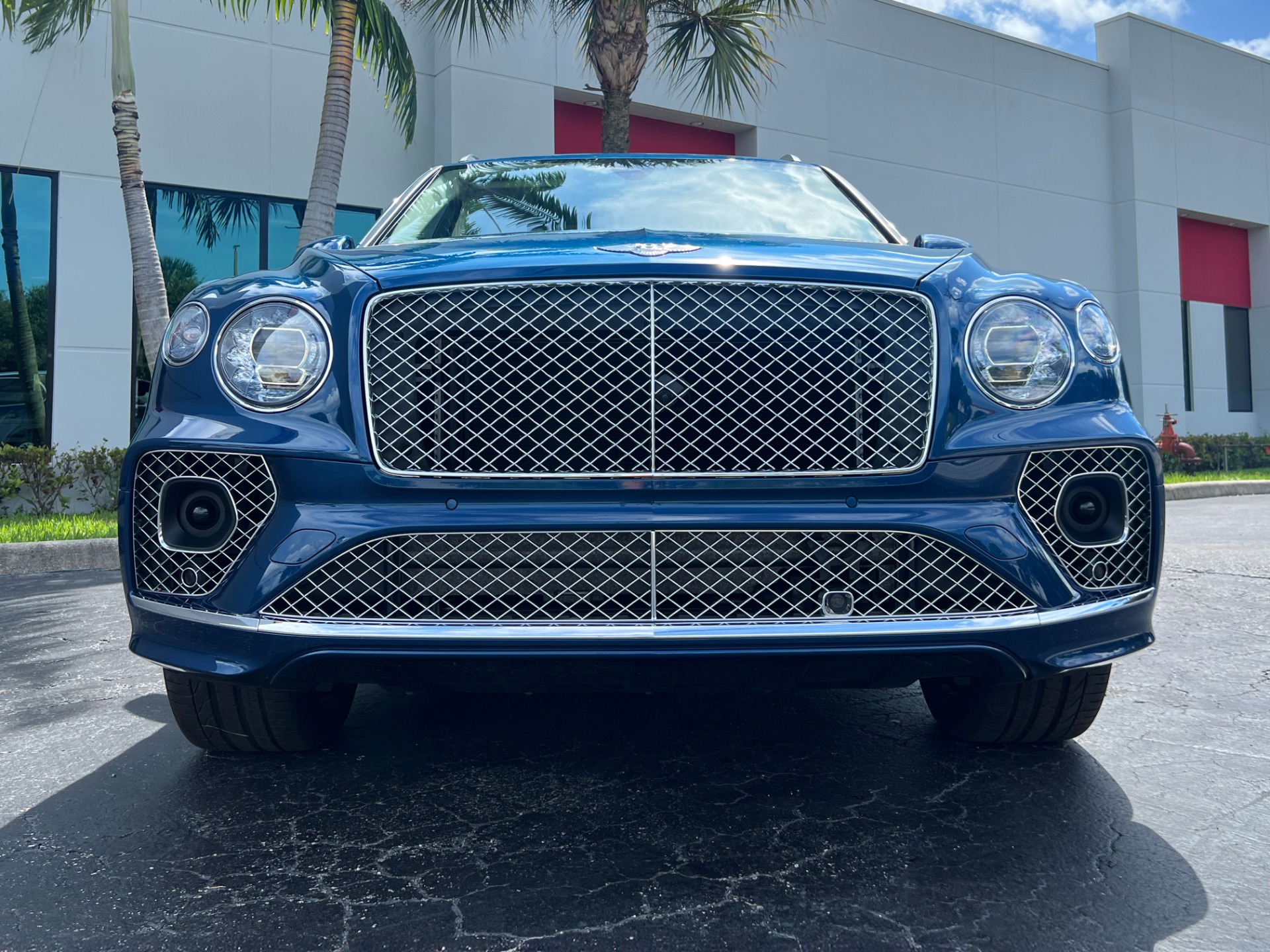 Used-2022-Bentley-Bentayga-V8