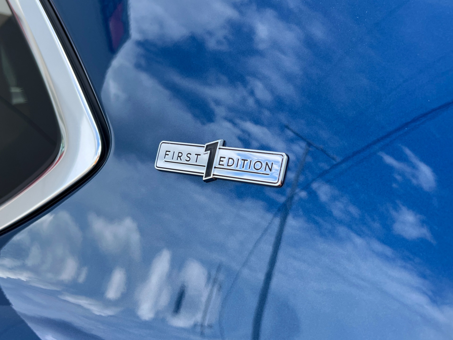 Used-2022-Bentley-Bentayga-V8
