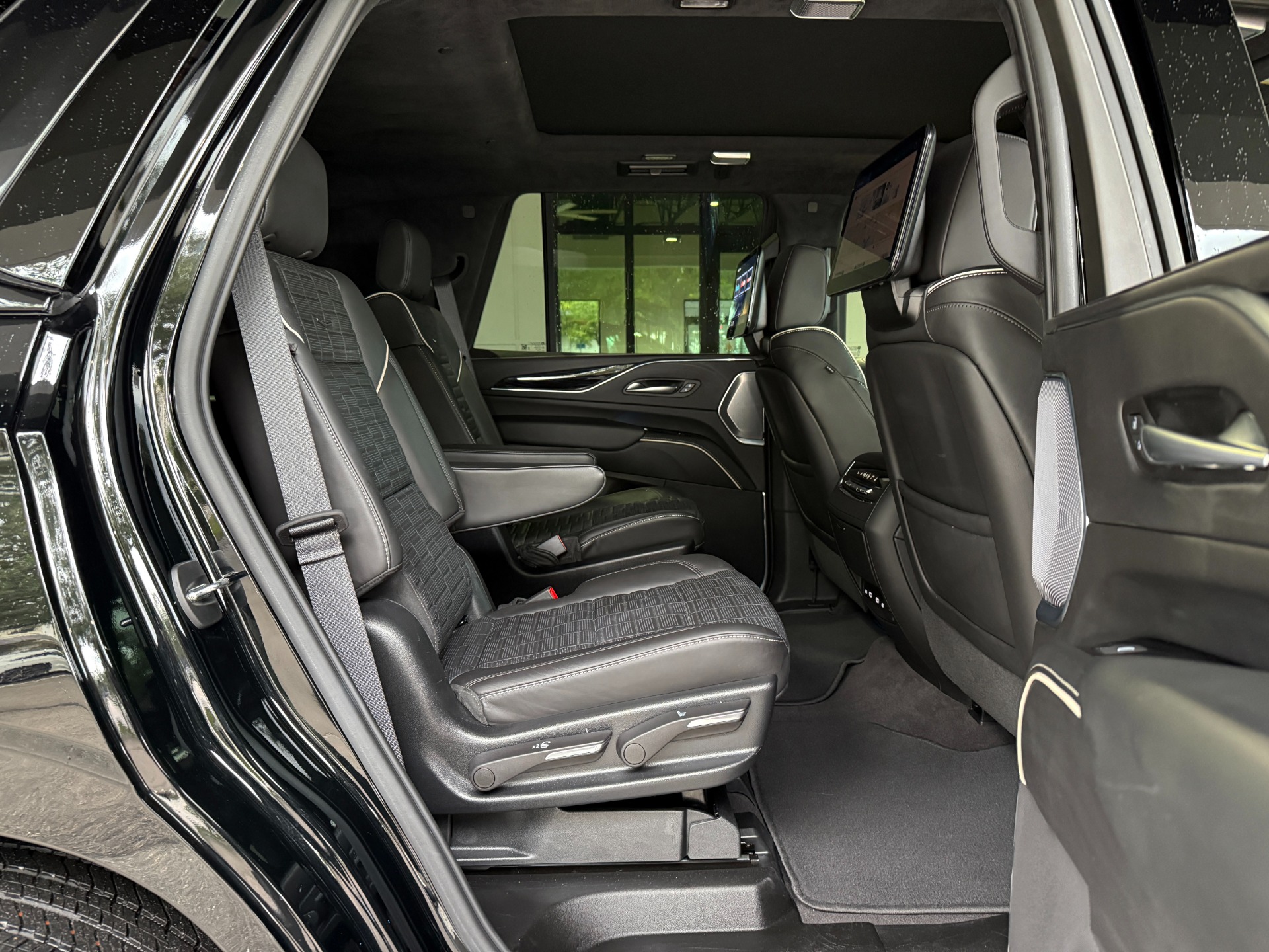 Used-2023-Cadillac-Escalade-V