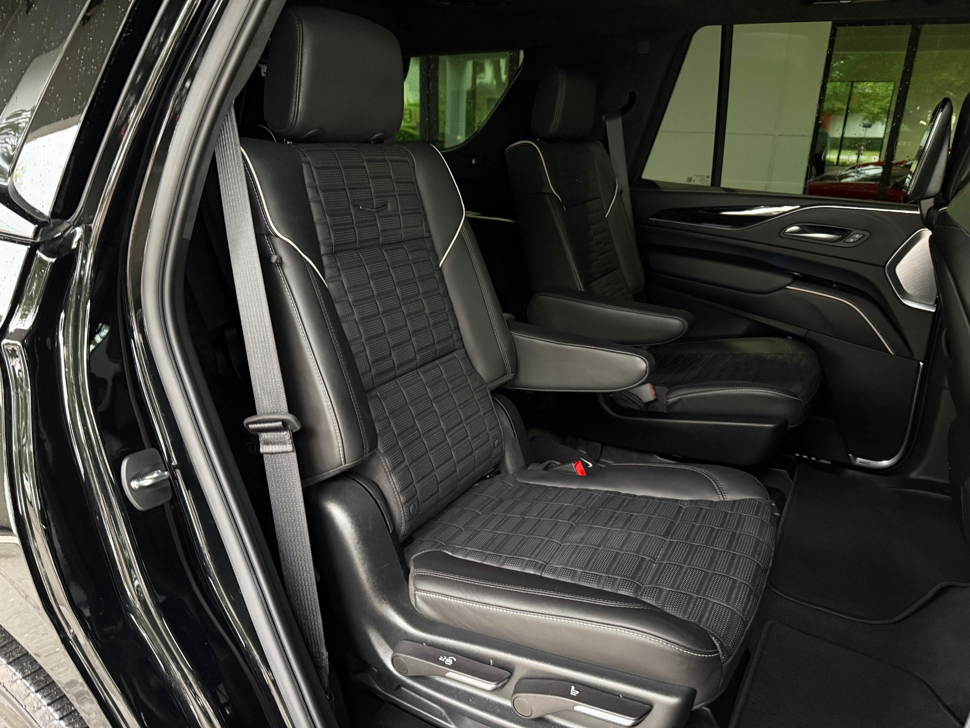 Used-2023-Cadillac-Escalade-V