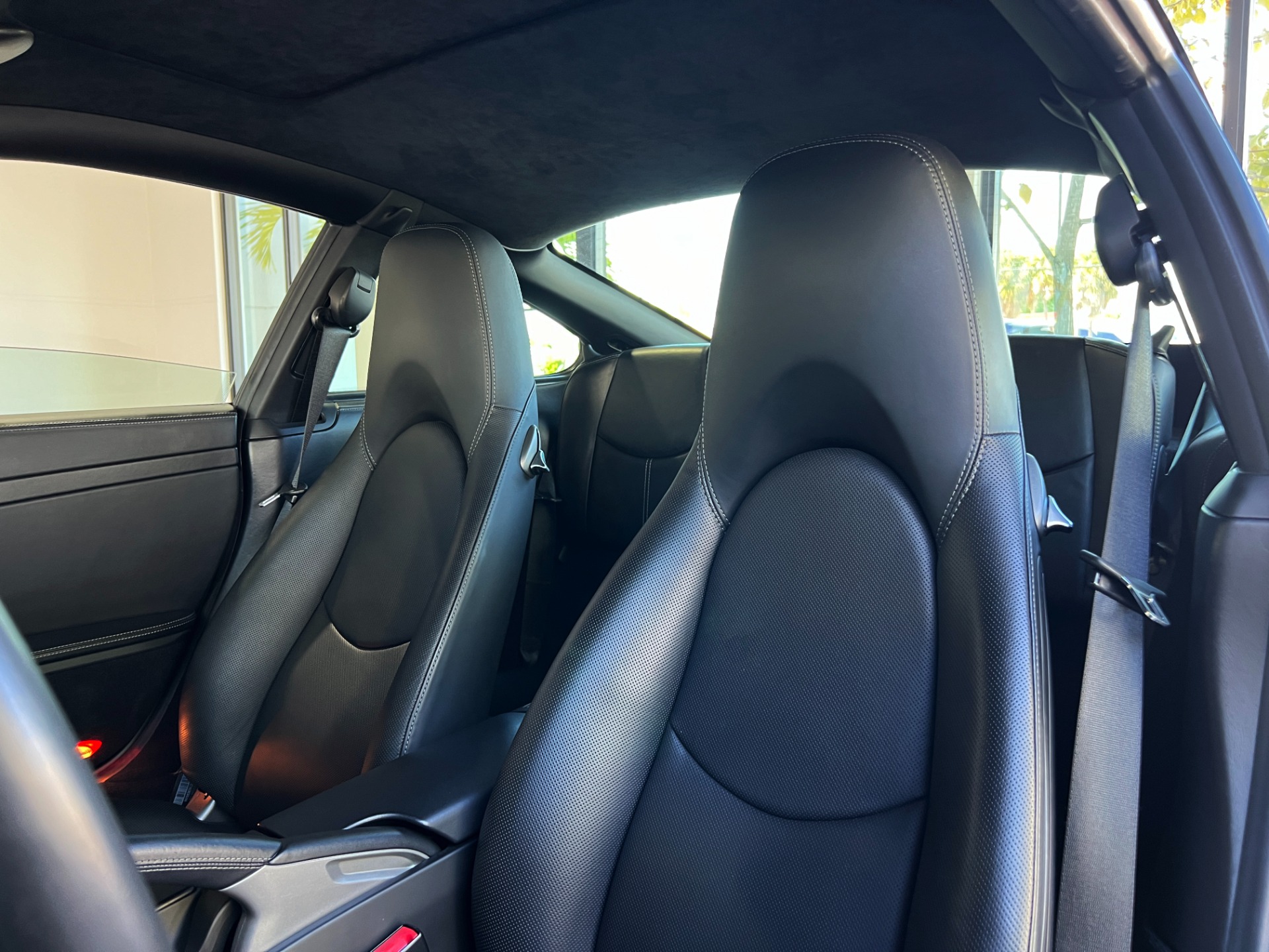 Used-2012-Porsche-911-Turbo