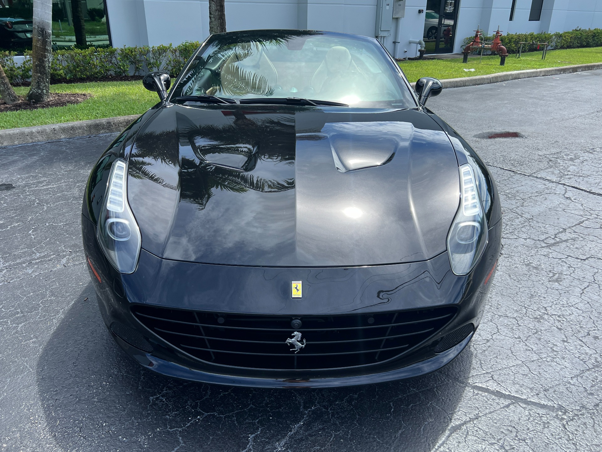 Used-2015-Ferrari-California-T