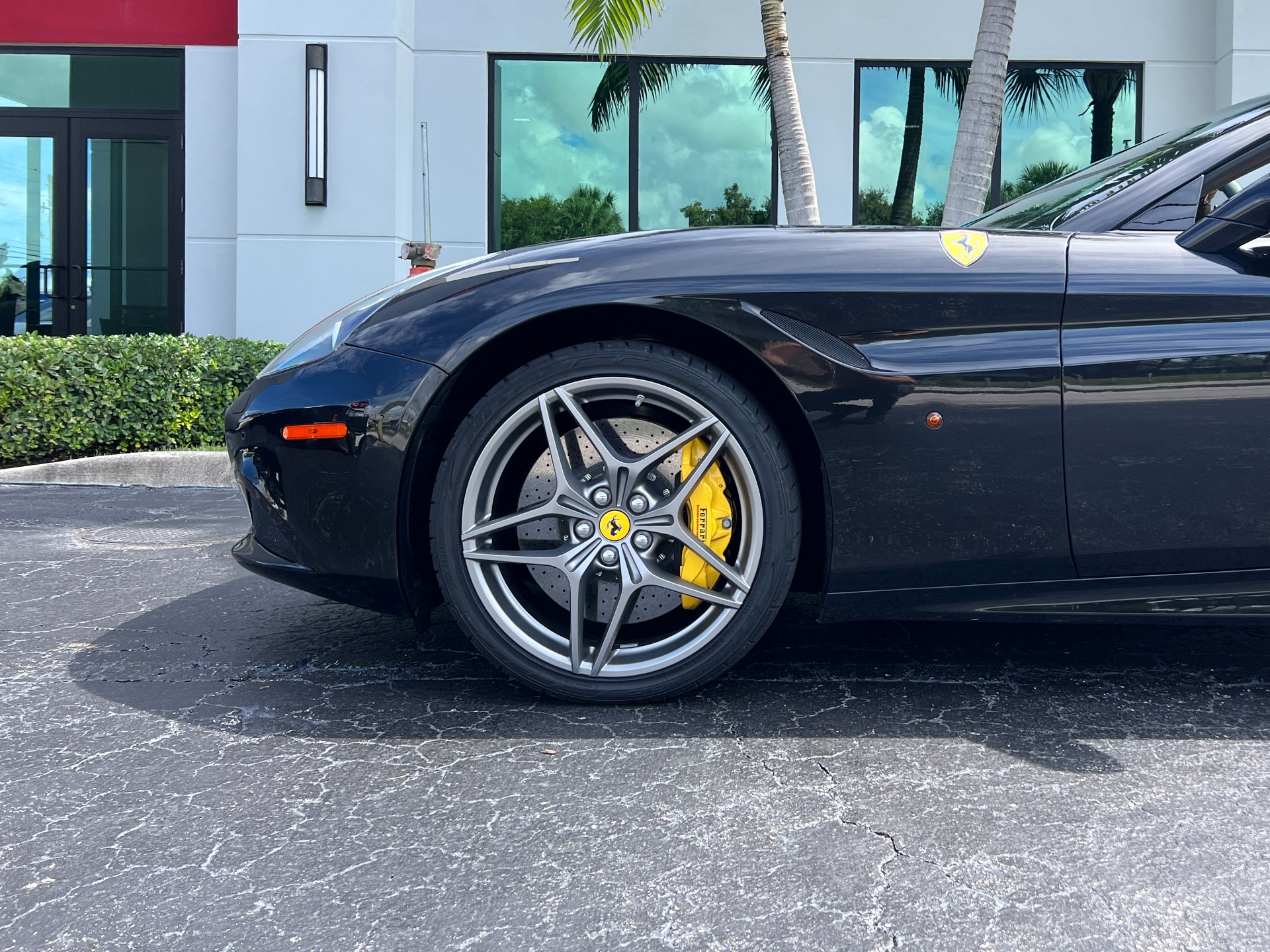 Used-2015-Ferrari-California-T