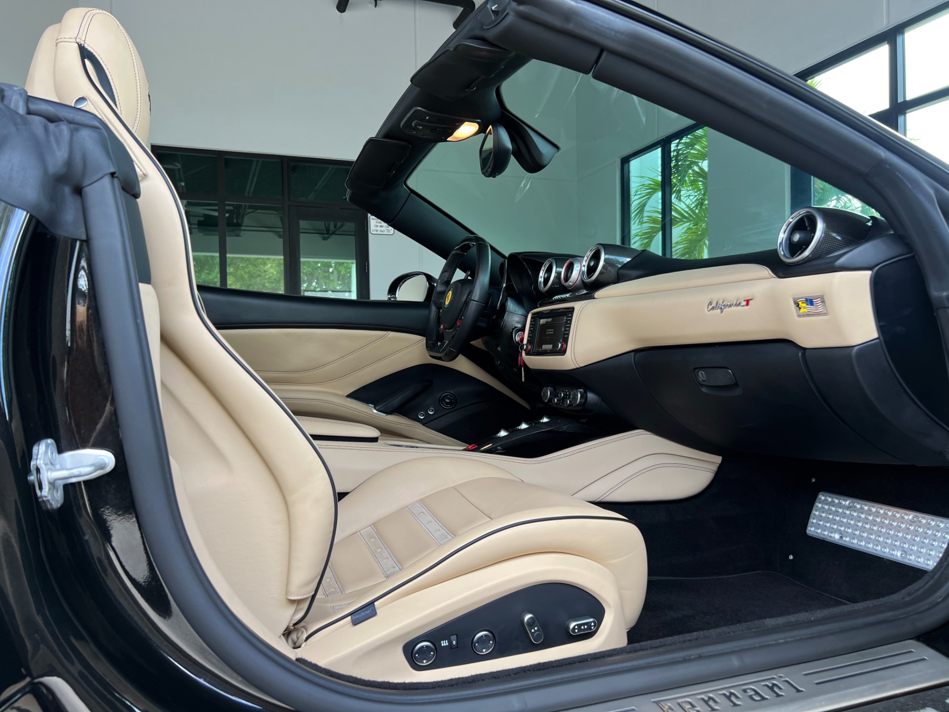 Used-2015-Ferrari-California-T