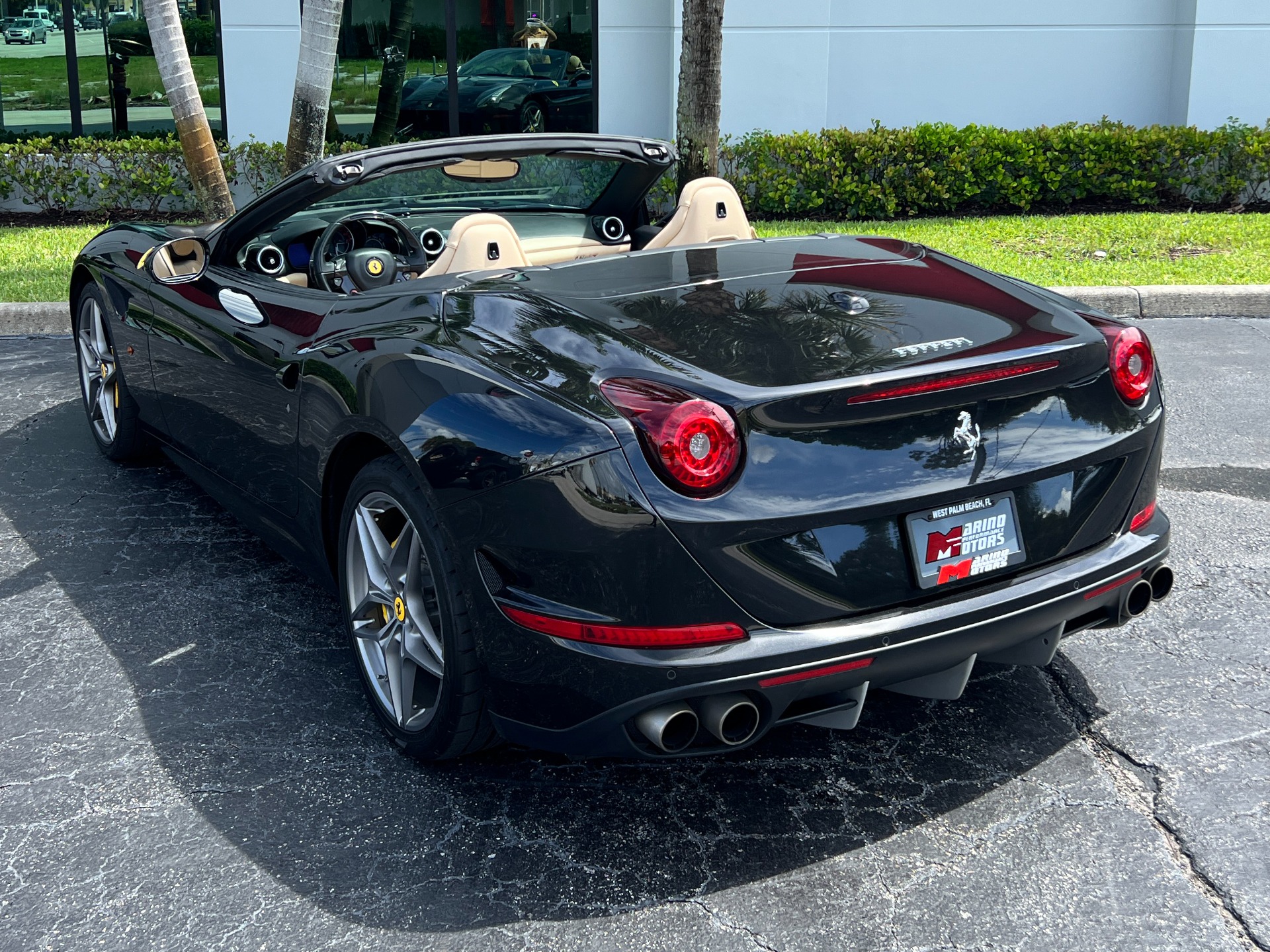 Used-2015-Ferrari-California-T