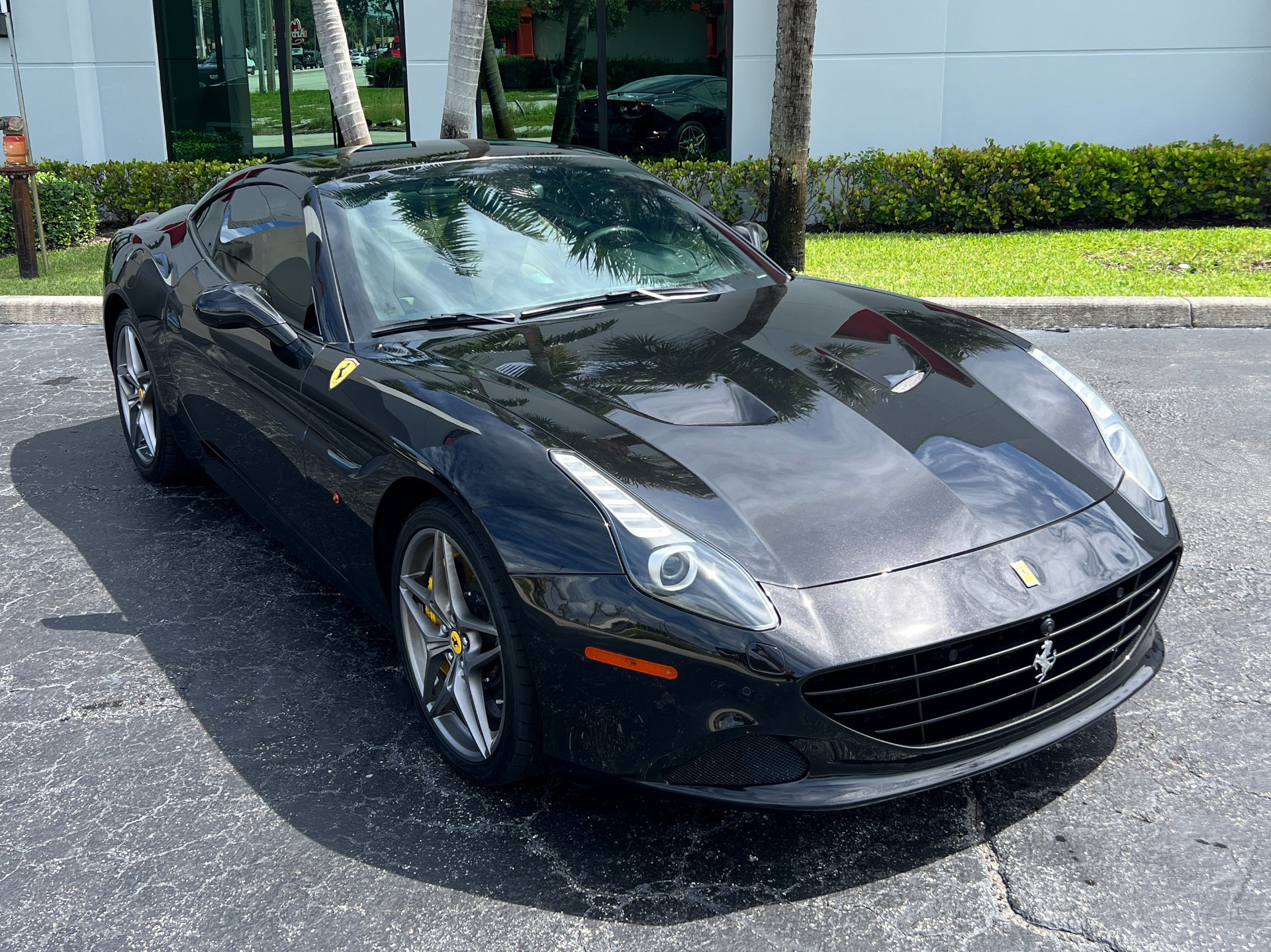 Used-2015-Ferrari-California-T