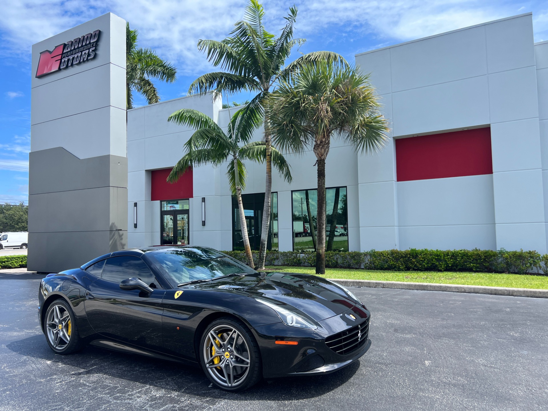 Used-2015-Ferrari-California-T