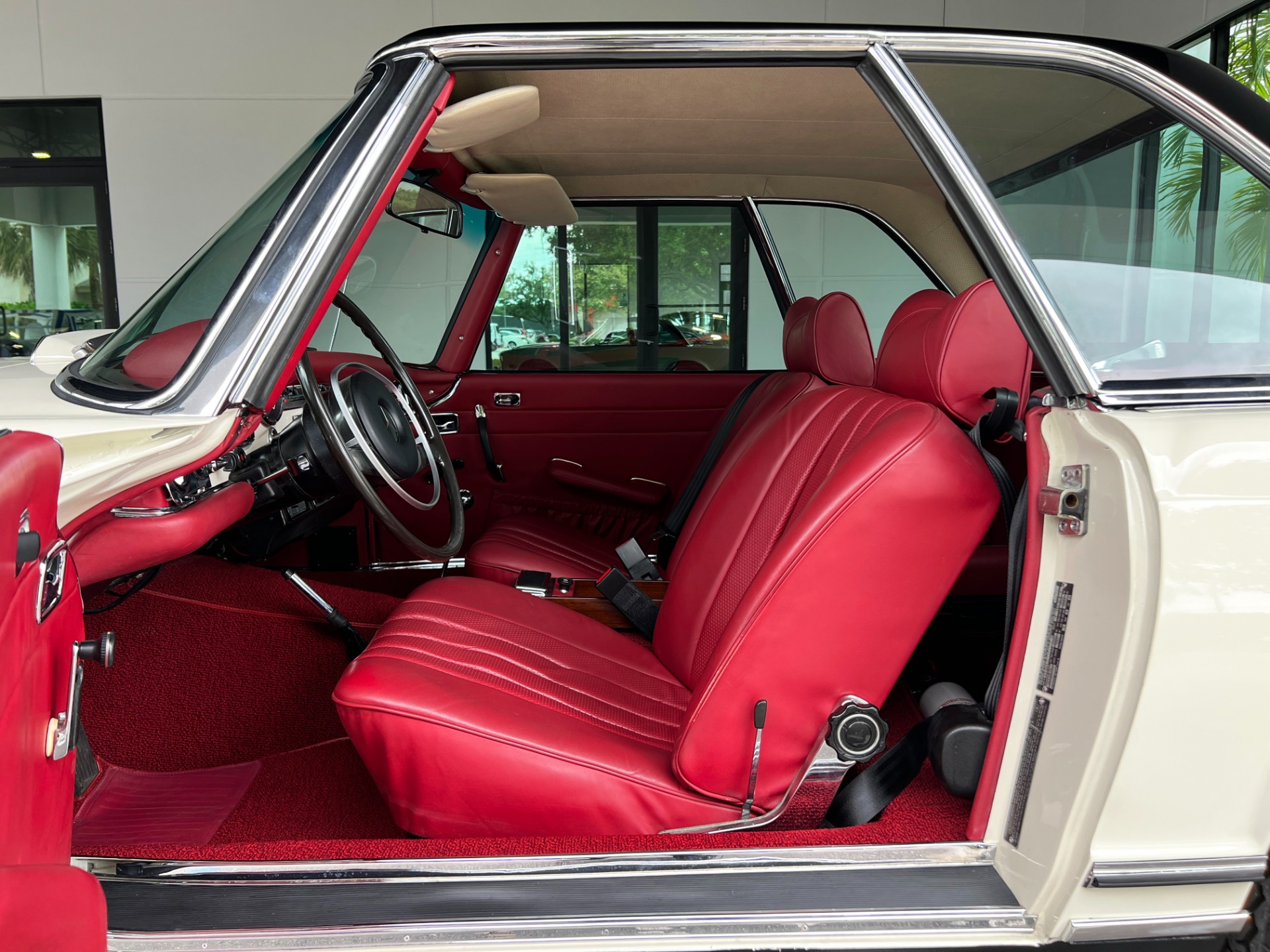 Used-1971-Mercedes-Benz-280SL