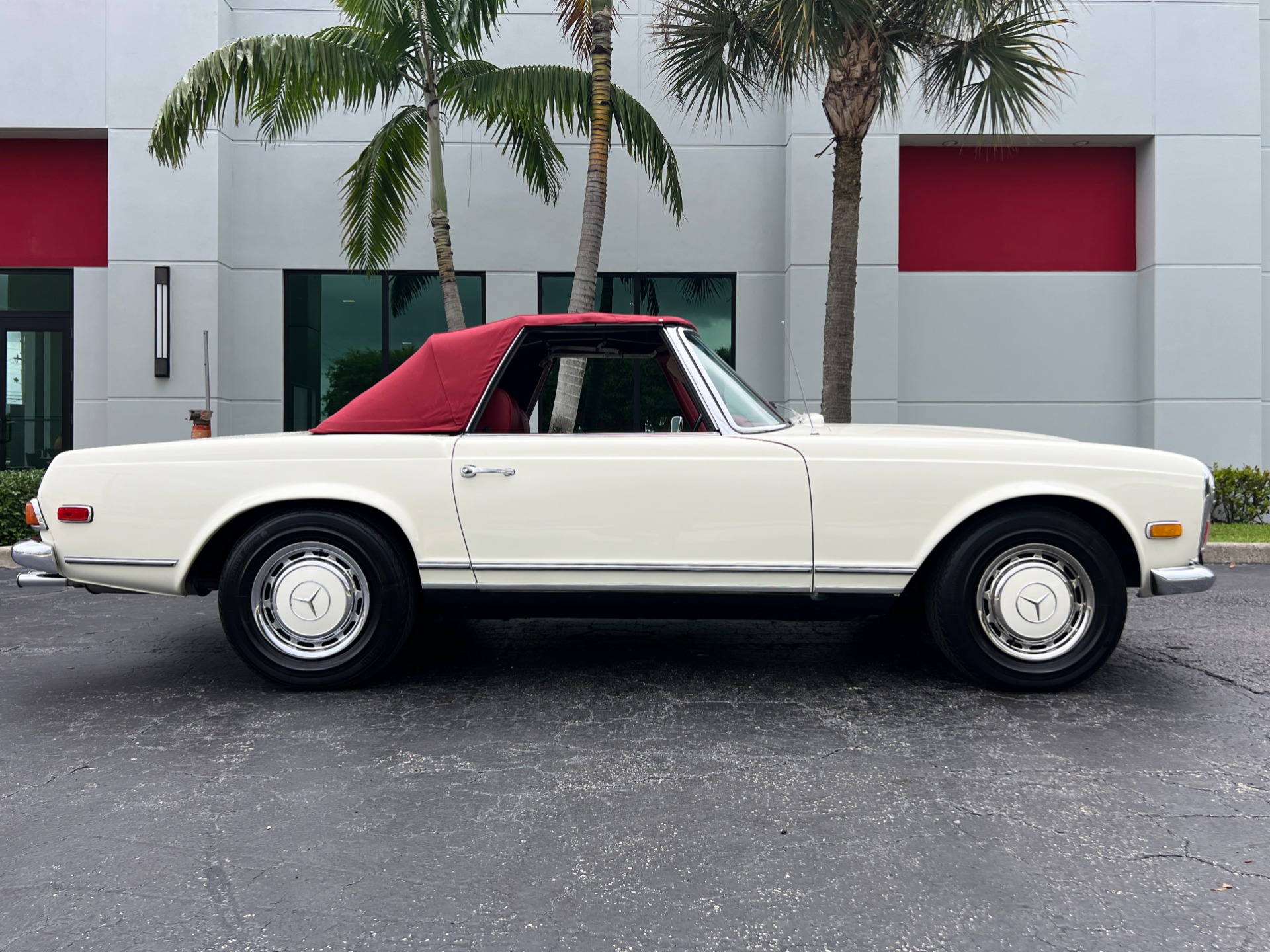 Used-1971-Mercedes-Benz-280SL