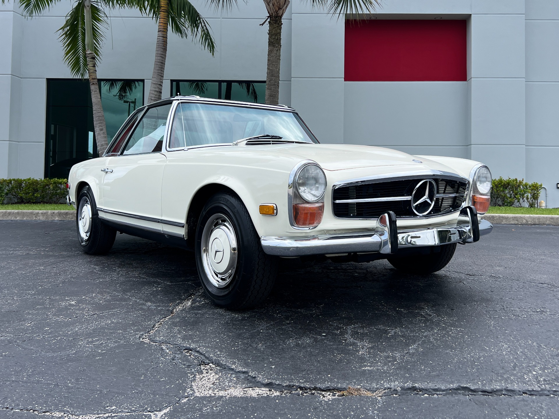 Used-1971-Mercedes-Benz-280SL