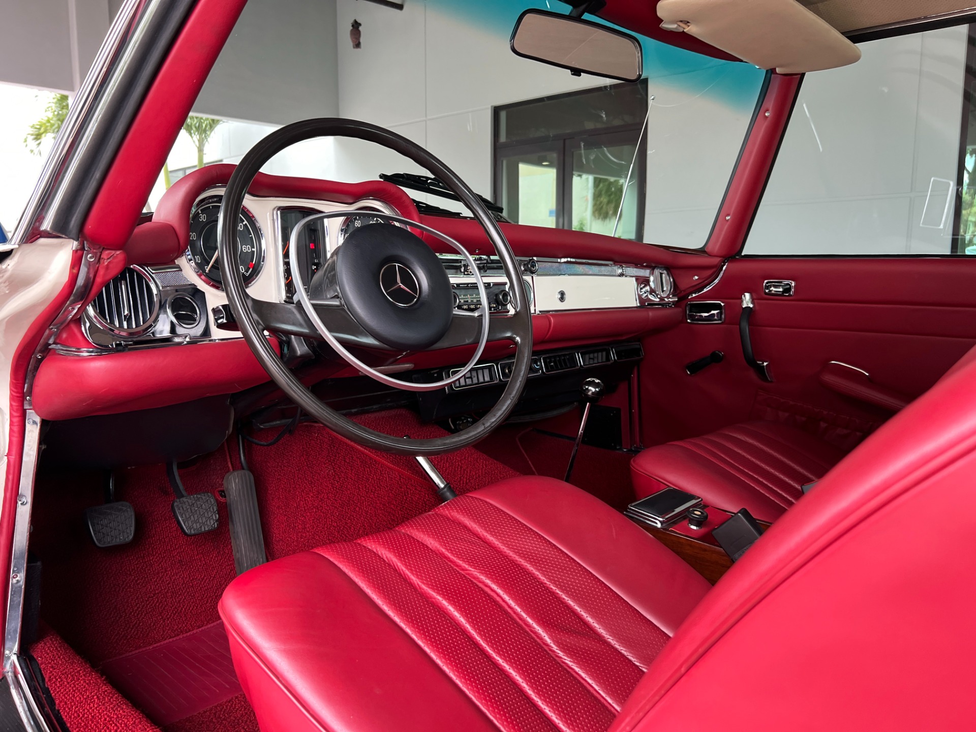 Used-1971-Mercedes-Benz-280SL