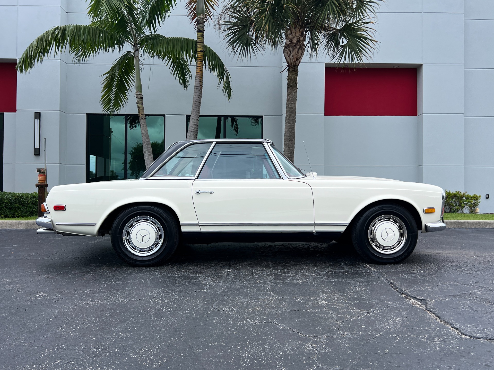 Used-1971-Mercedes-Benz-280SL