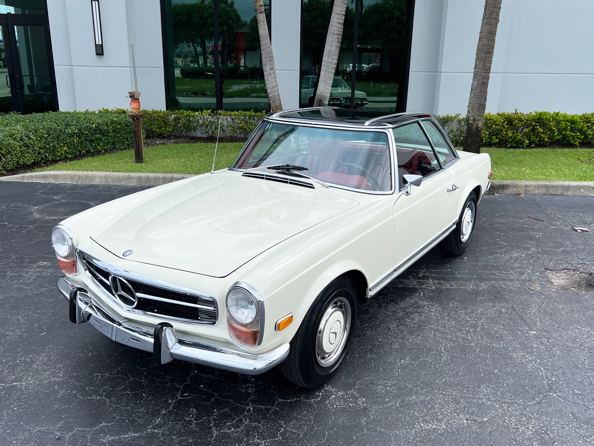 Used-1971-Mercedes-Benz-280SL